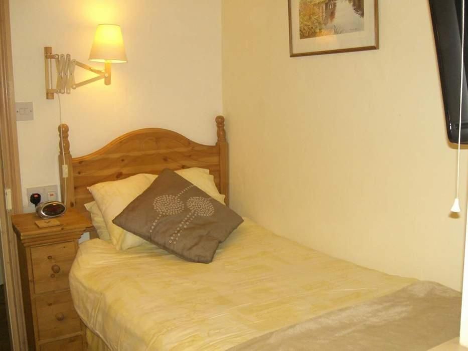 Single Room with Shower