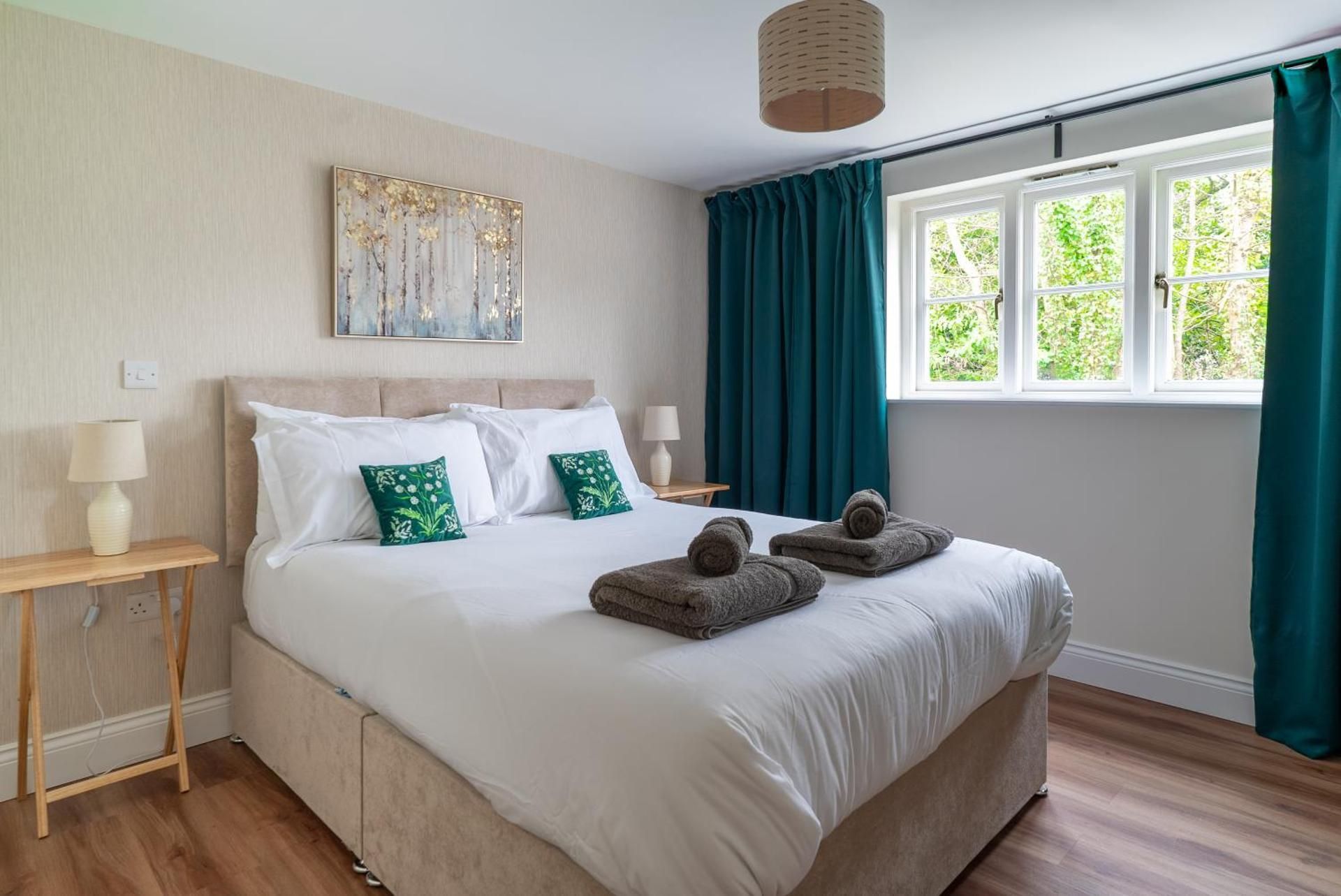 DELUXE APARTMENT