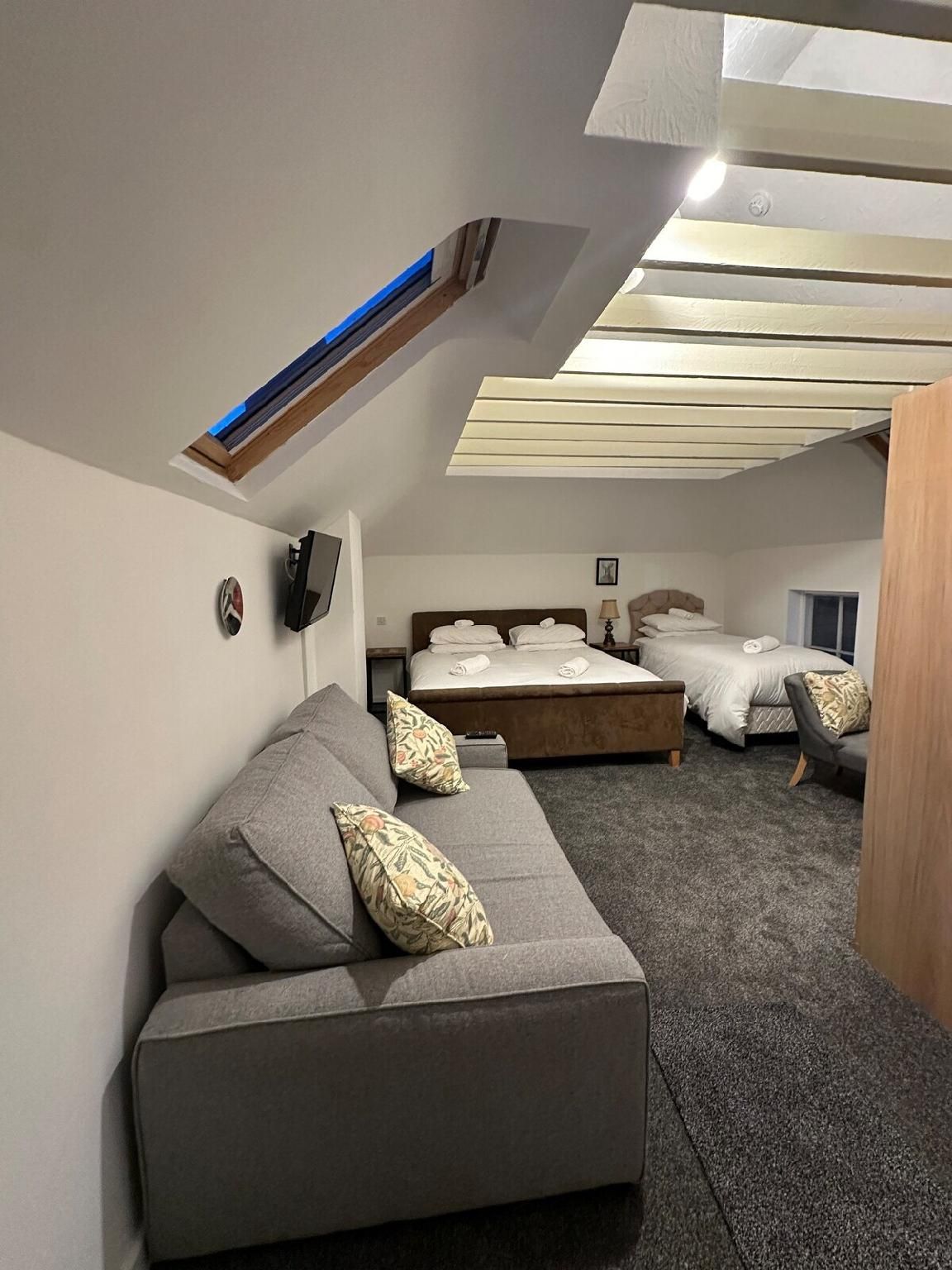 Kimmeridge Bay-Triple Room-Ensuite-Comfort