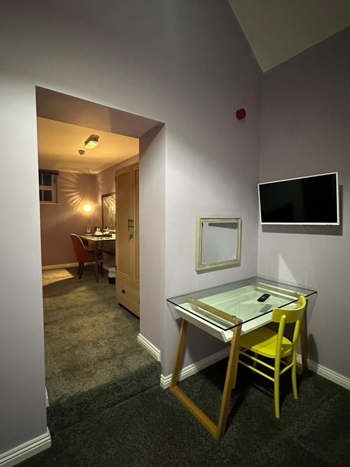 The Red Lion Swanage One-Bedroom Apartment 3