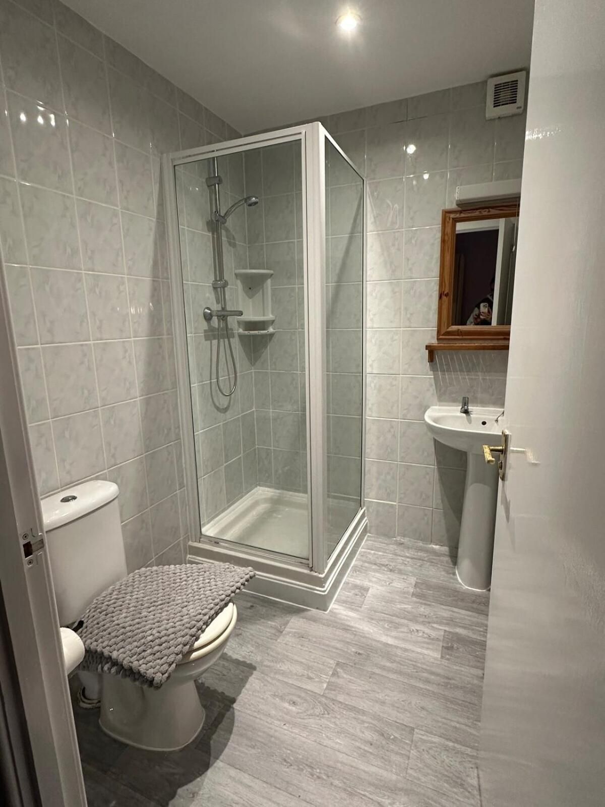 The Red Lion Swanage One-Bedroom Apartment 2