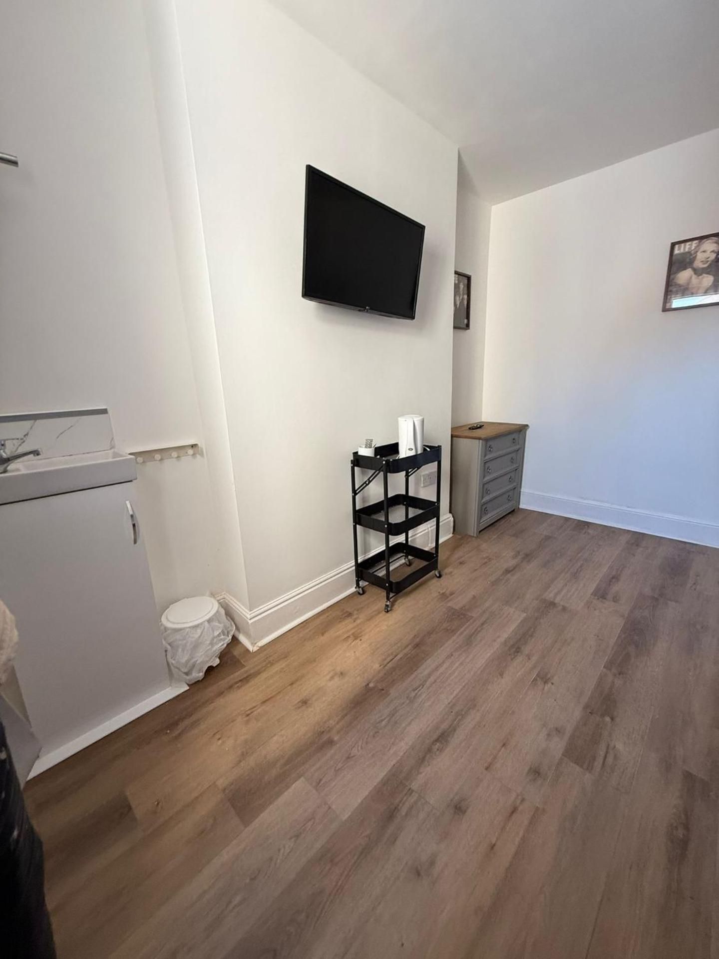 Double or Twin Room with Shared Bathroom