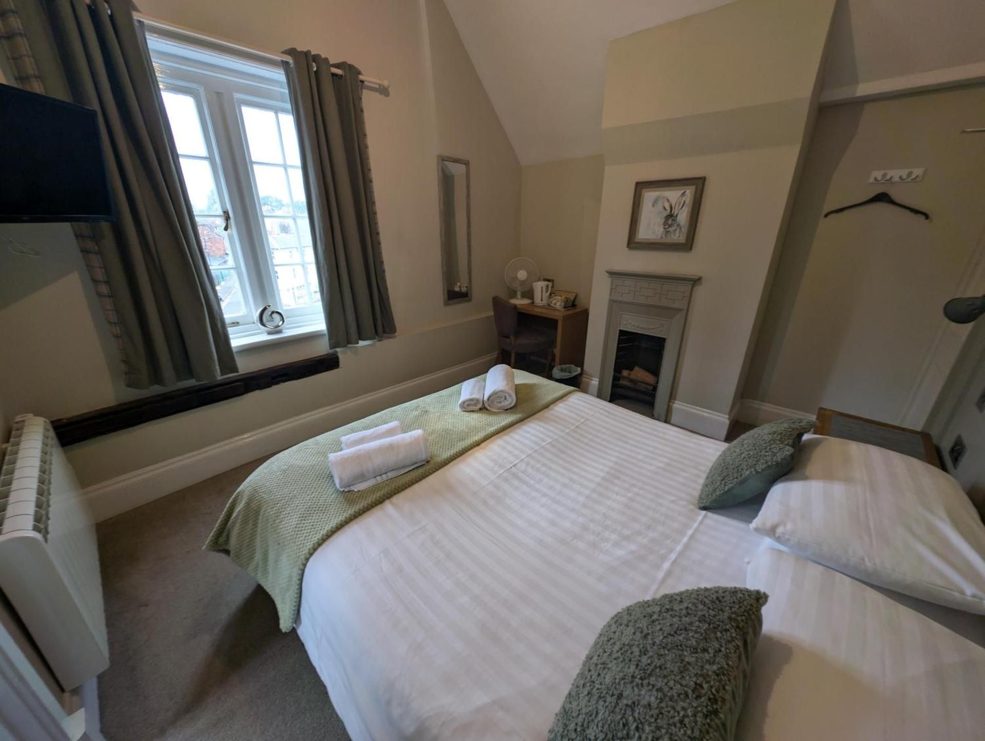 Large Double Room