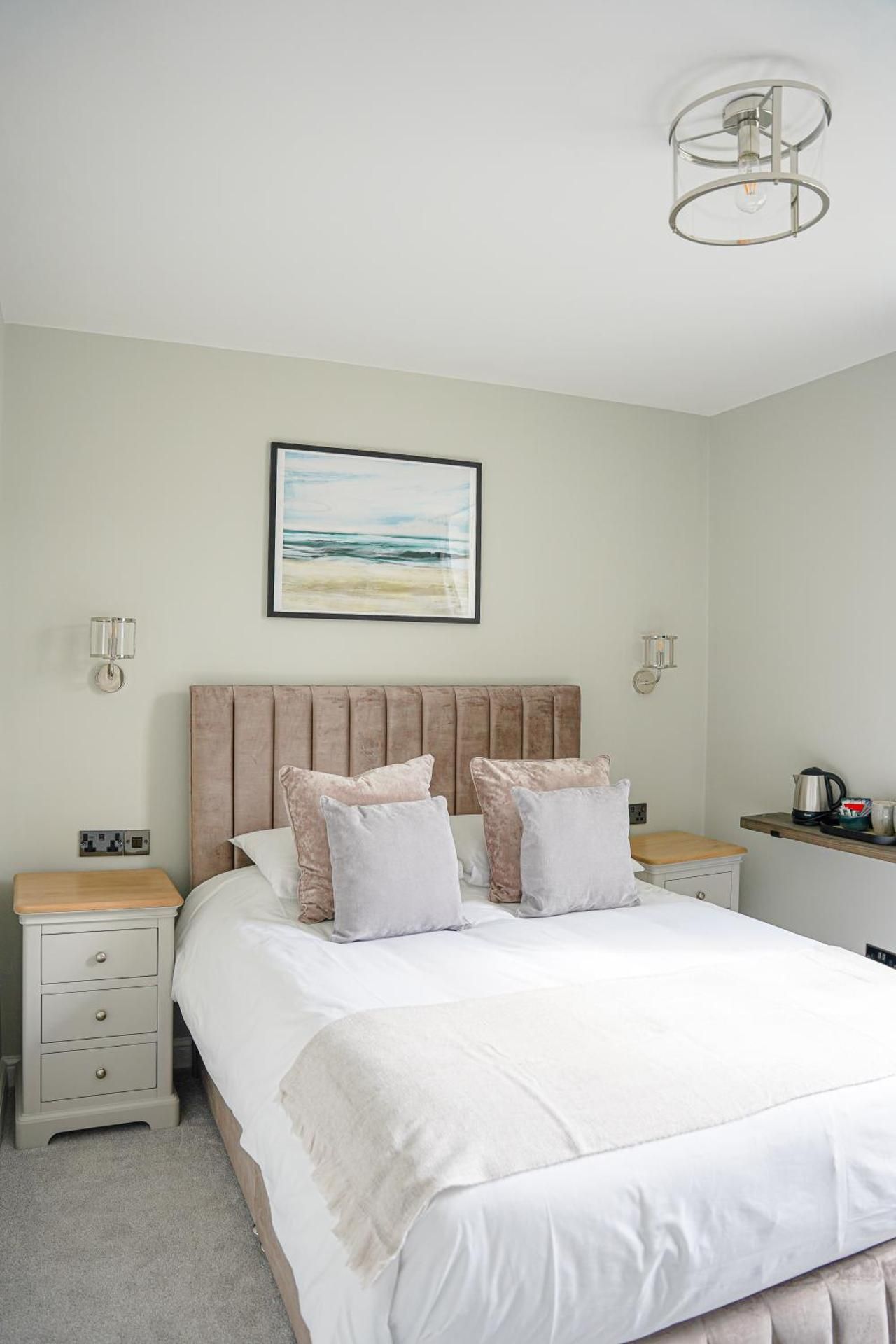 Executive King Room with Sea View and Walk-In Shower - Non-Smoking