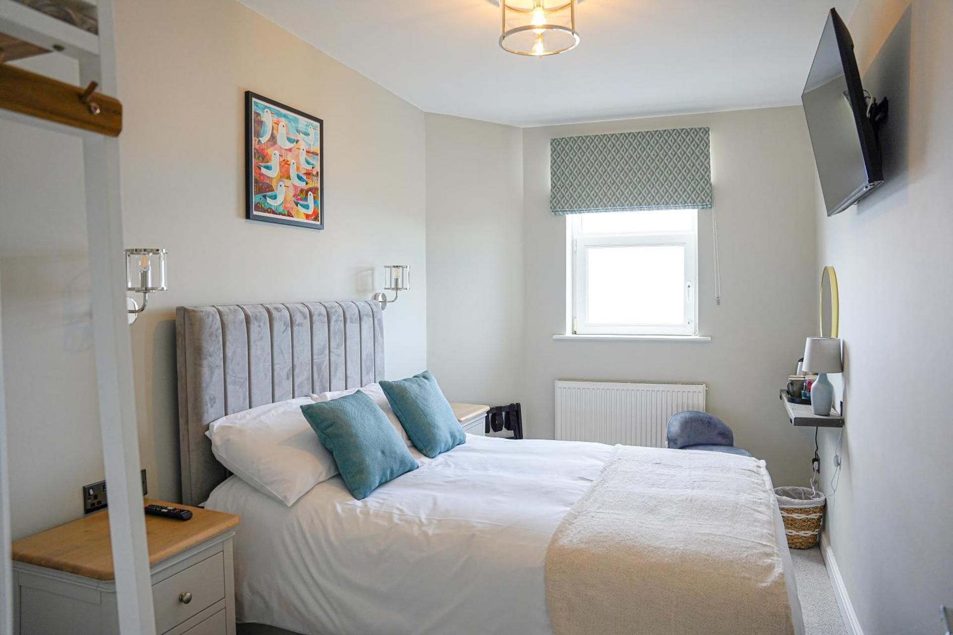 Two-Bedroom Room with One Double and One Single Bunk Bed - Non-Smoking