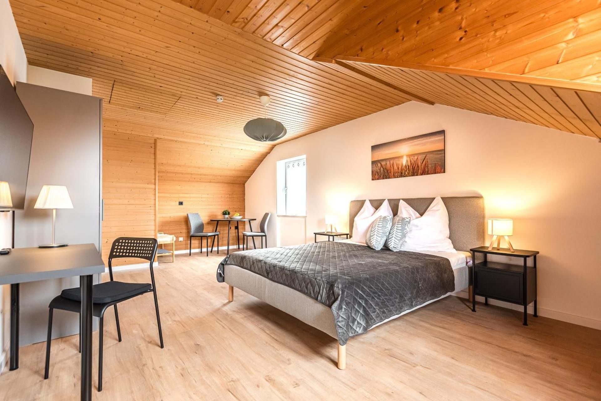 Queen Room