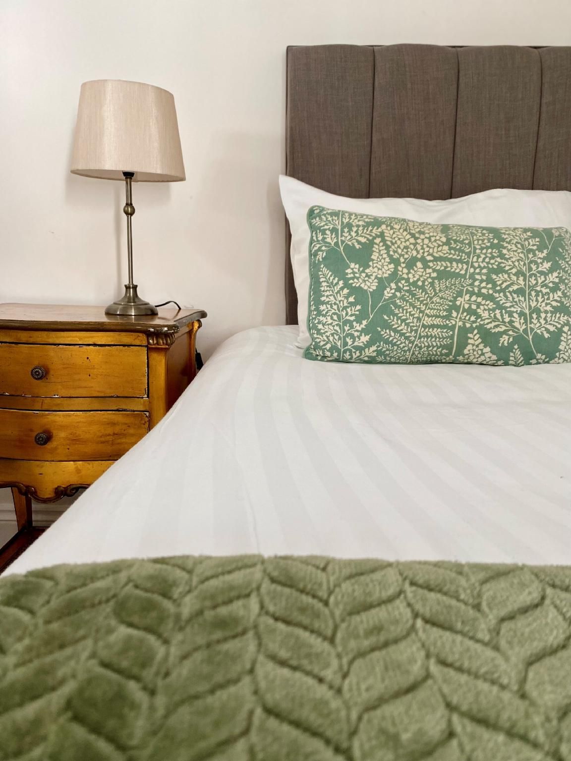 Single Room Ensuite Street View North Wing C