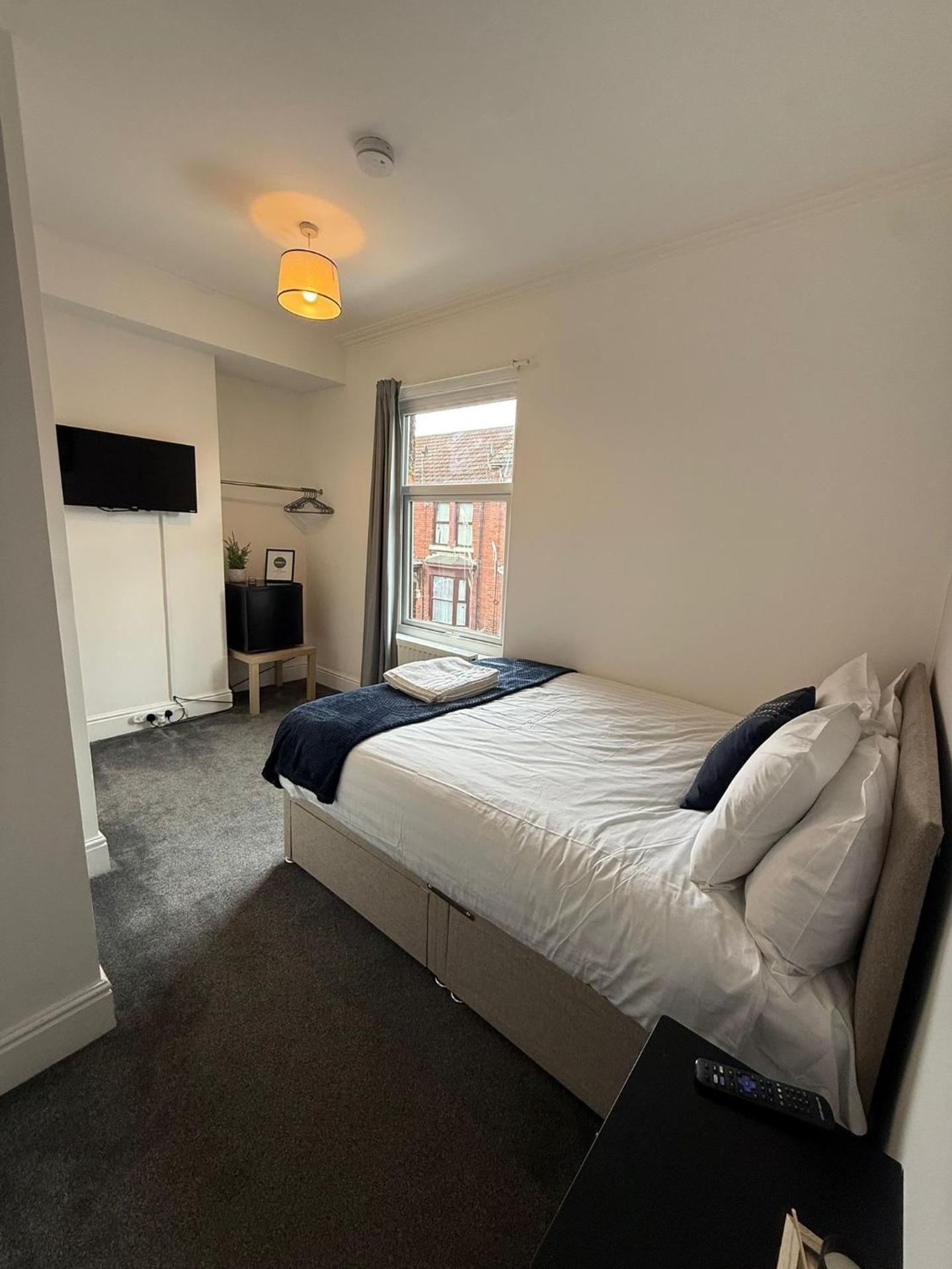 Charles Street House King Room