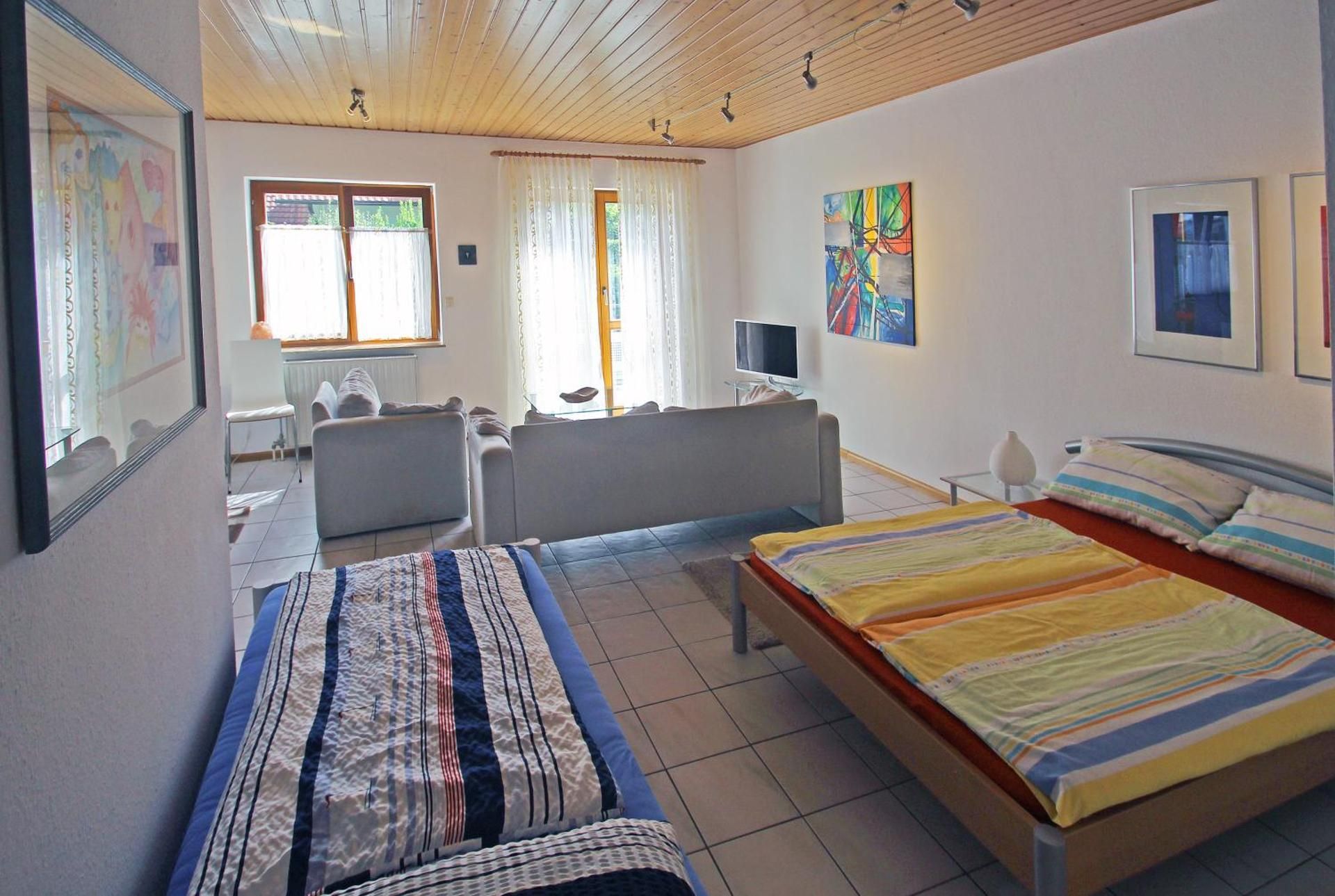 6-bed SEXTET Apartment