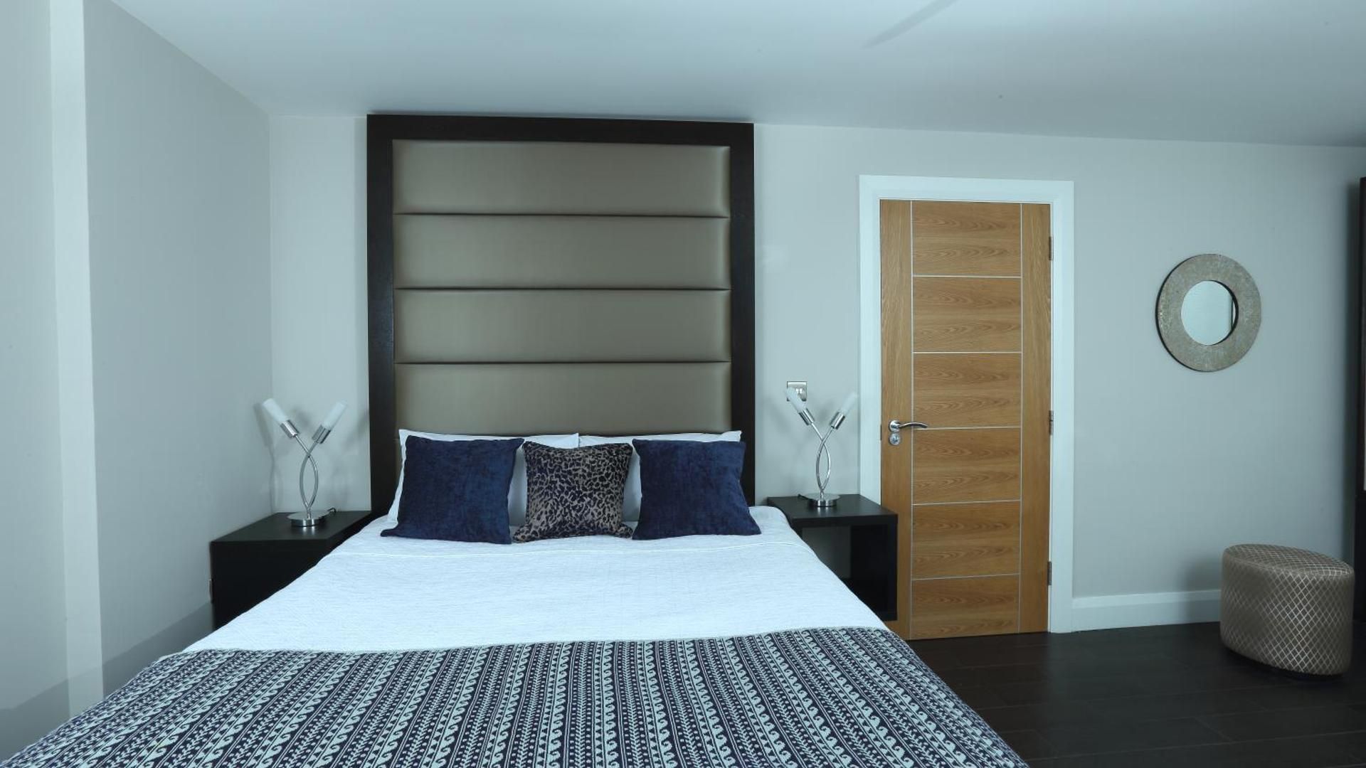 Deluxe Double Room with Extra Bed