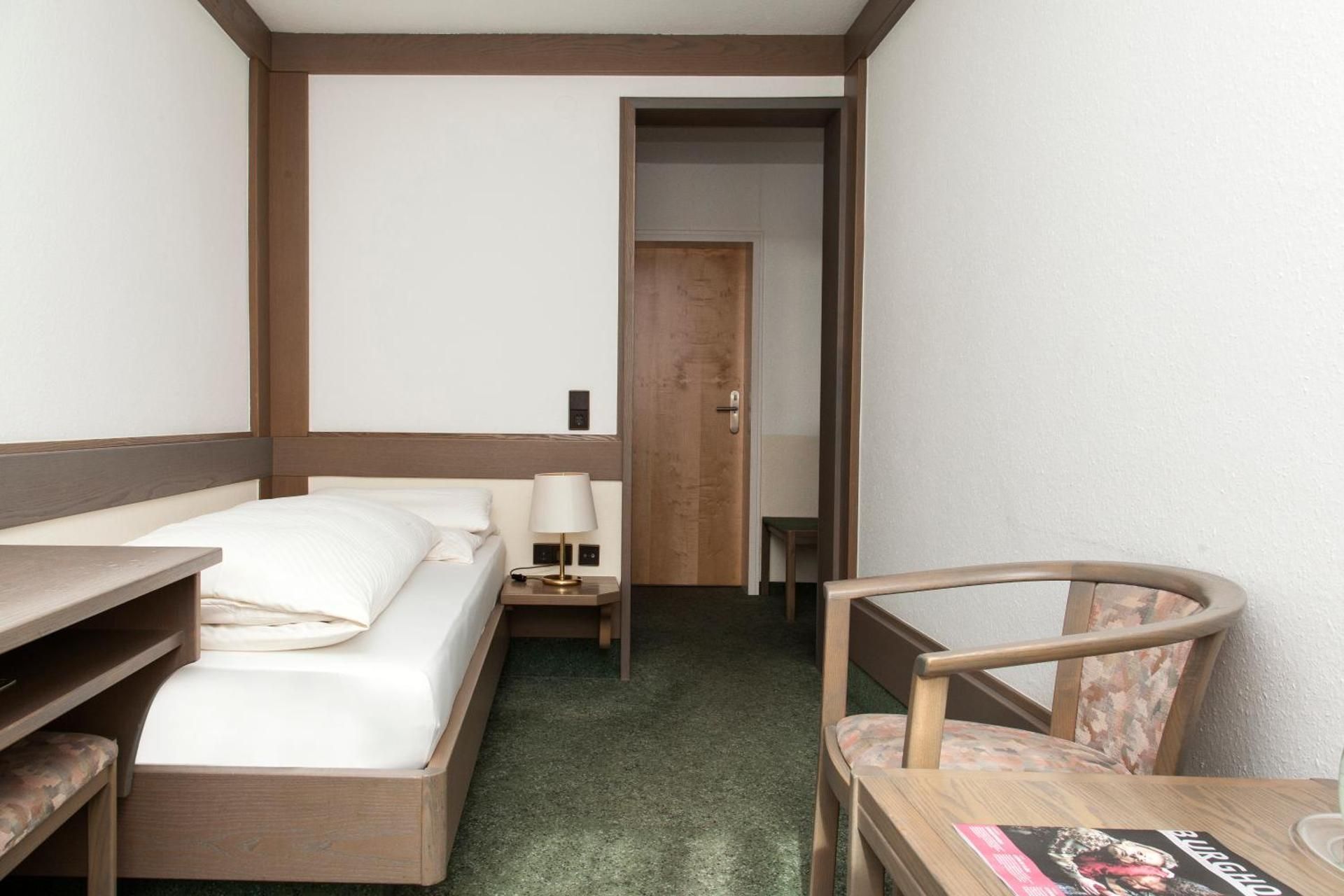 Single Room With Private Bathroom