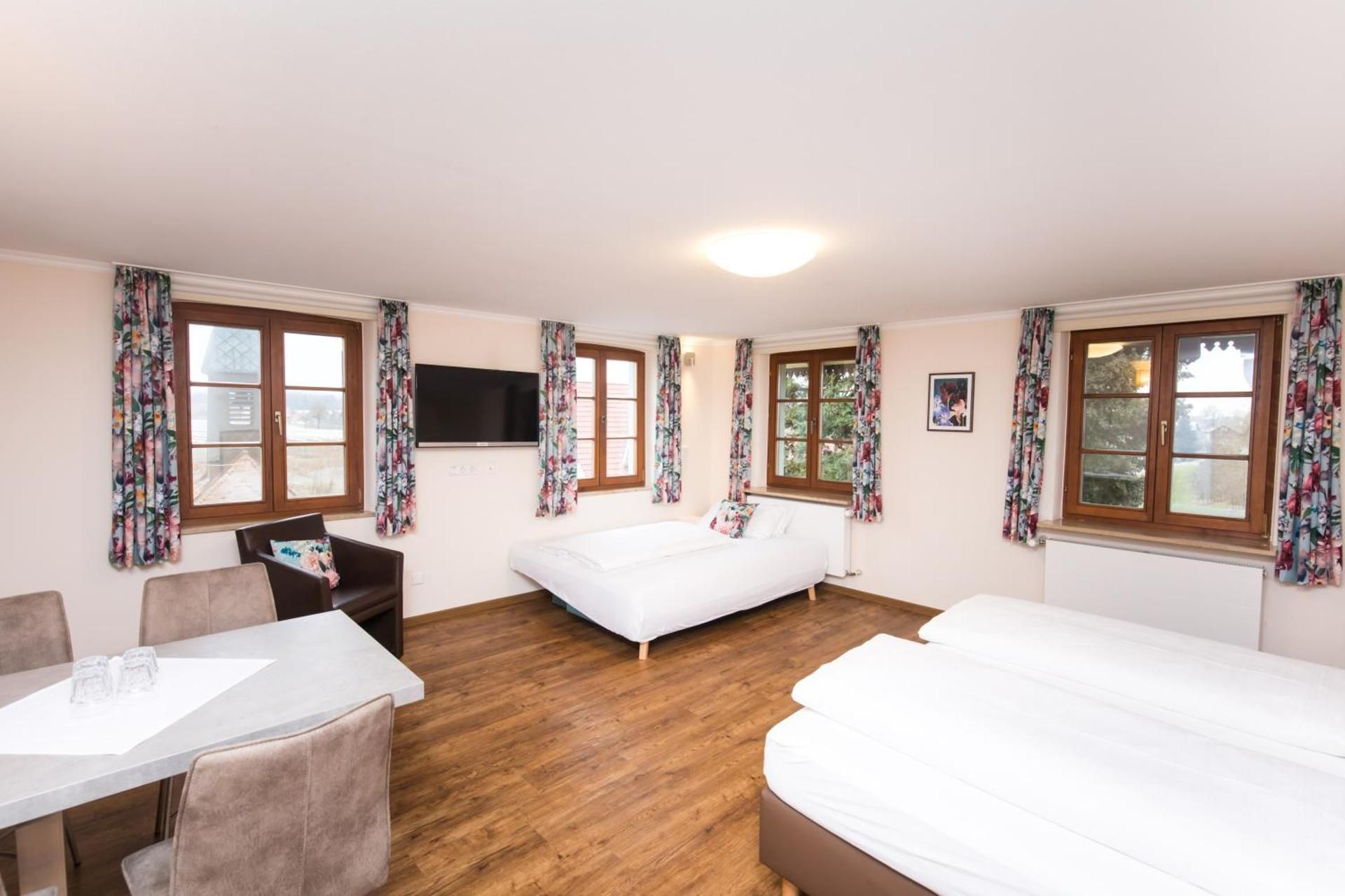 Triple Room