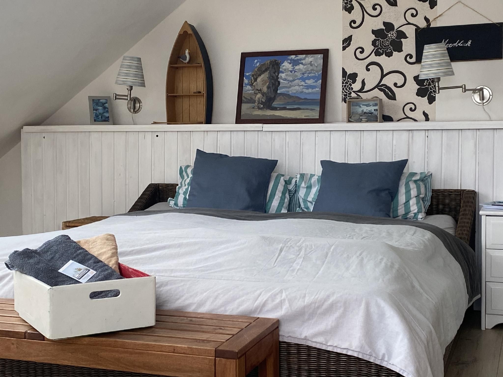 Doppelzimmer-Klassisch-Gemeinsames Badezimmer-Blick zur Meerseite-Meerblick