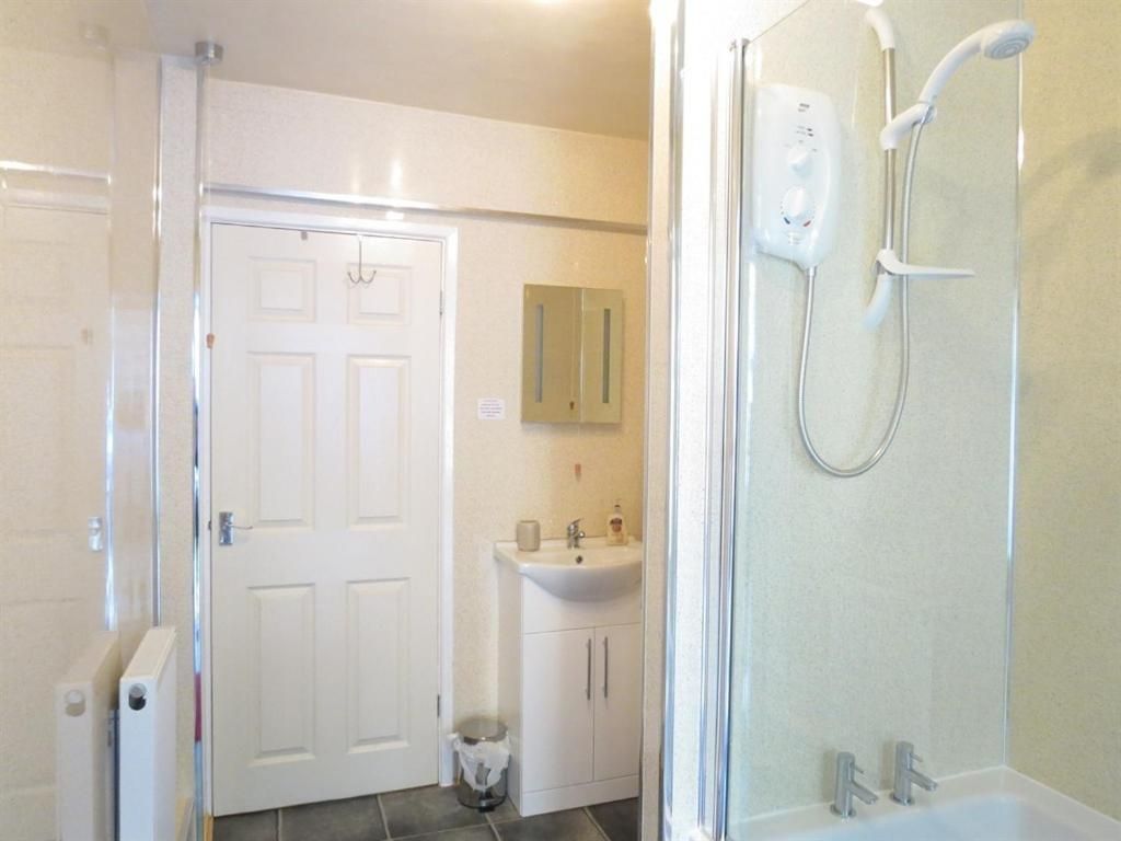 One-Bedroom Standard Apartment