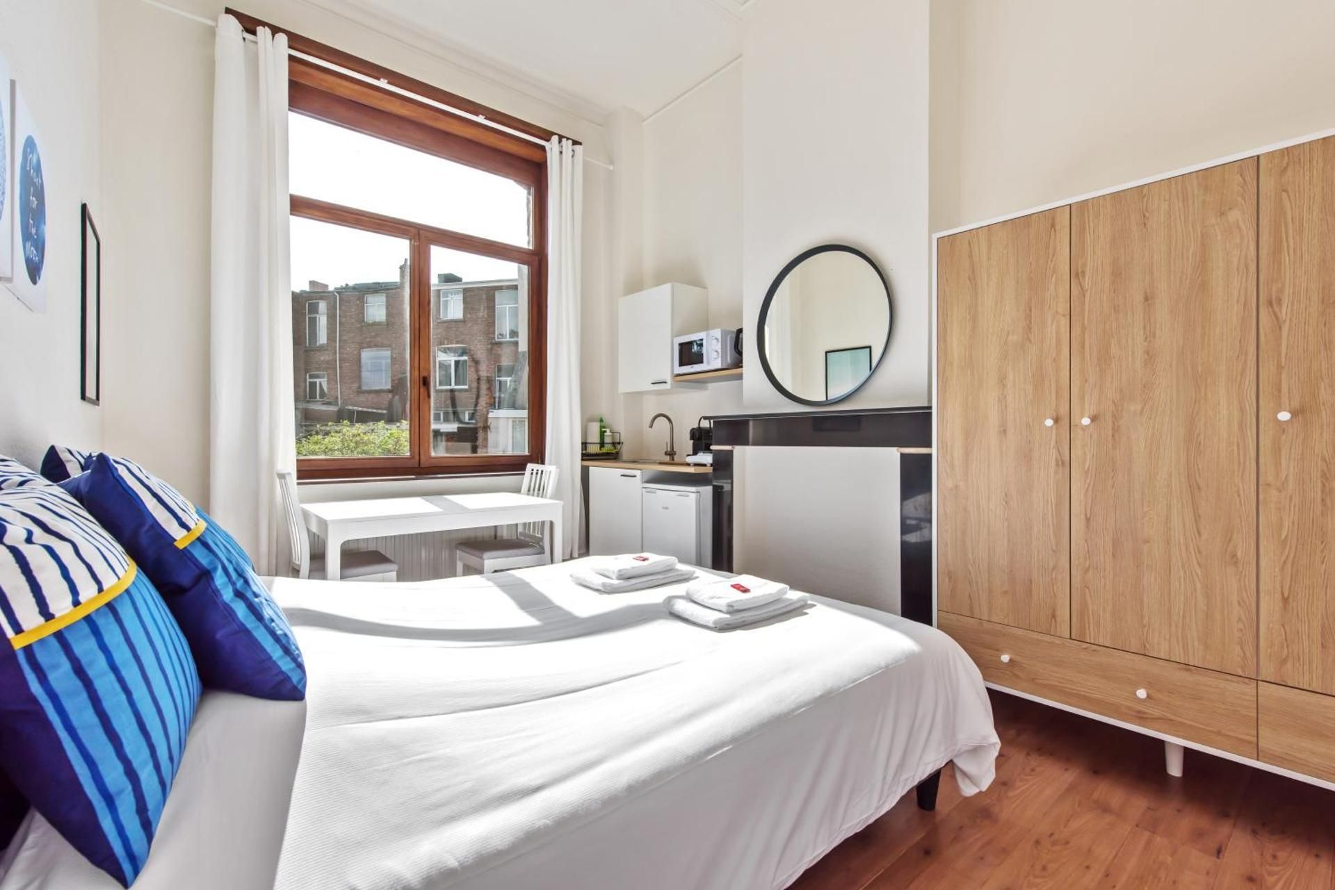 Quadruple Room with Private Bathroom