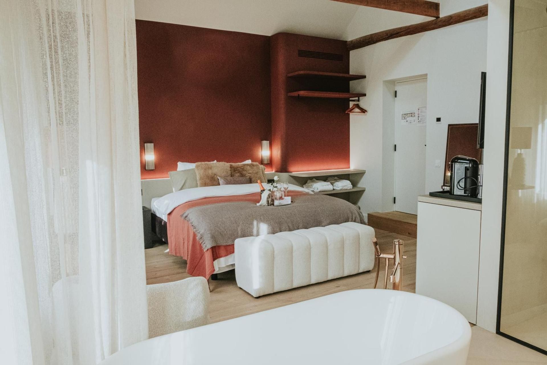 Superior Queen Room