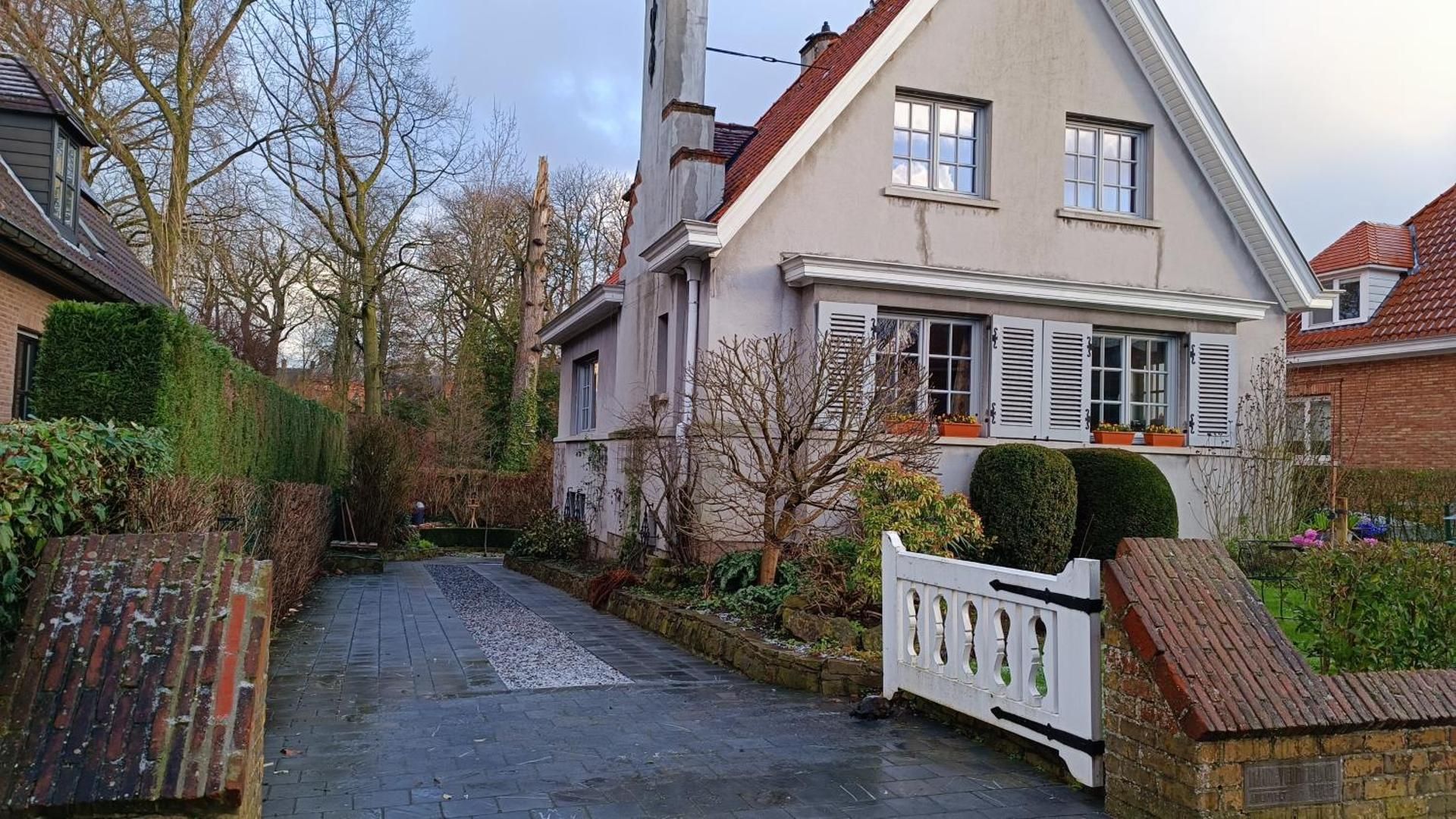HIDDEN GEM Centre of BRUGES free PARKING