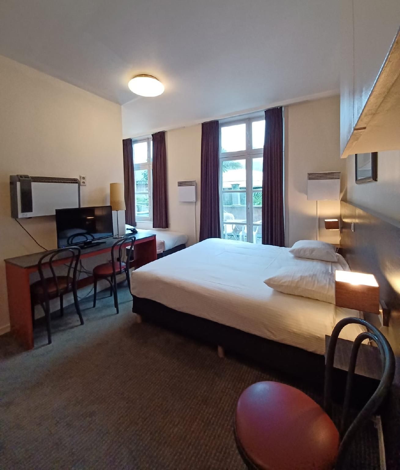 3 People Room - Bedroom