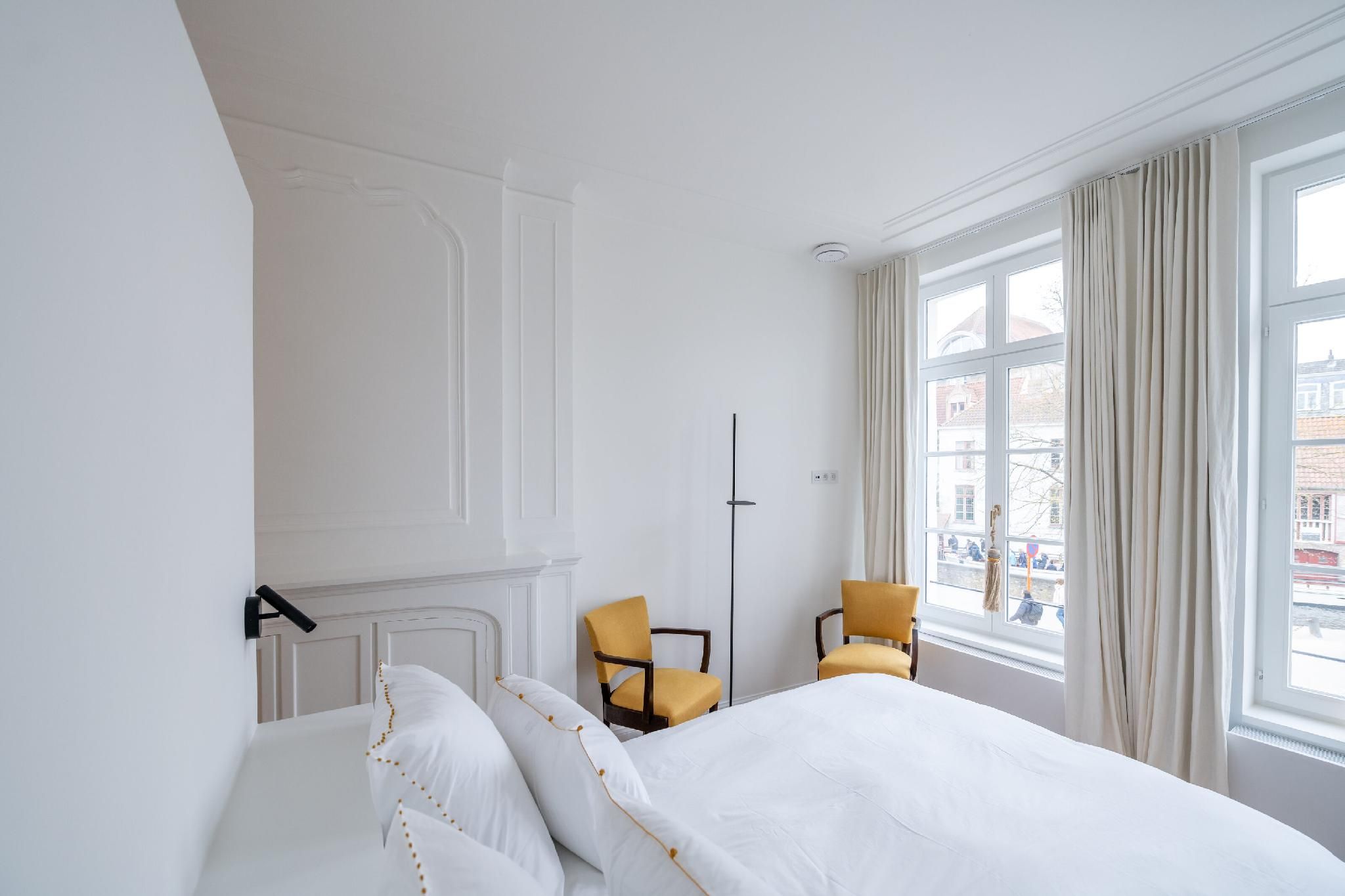 Deluxe Twin Room Type A