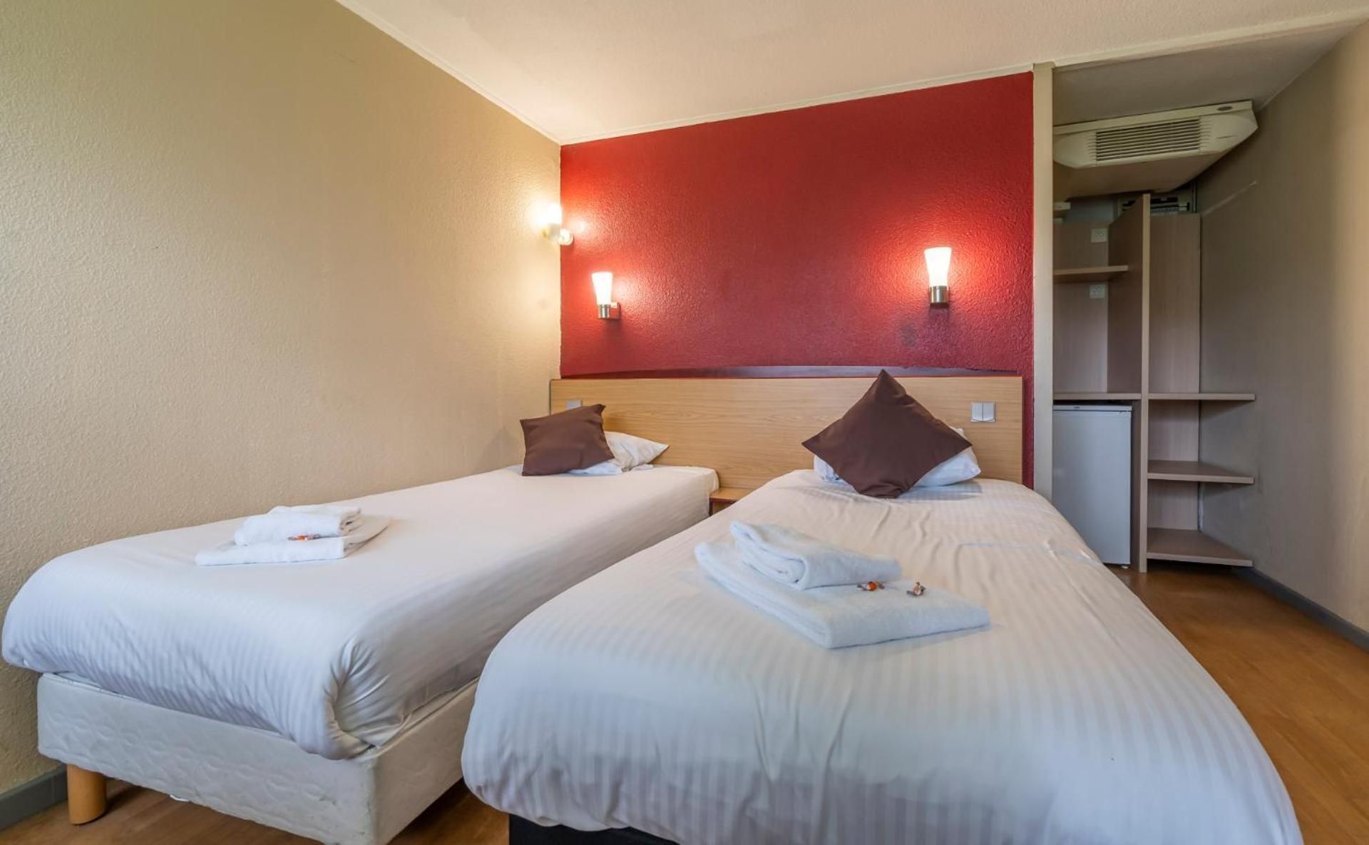 Superior Room Twin with daily cleaning