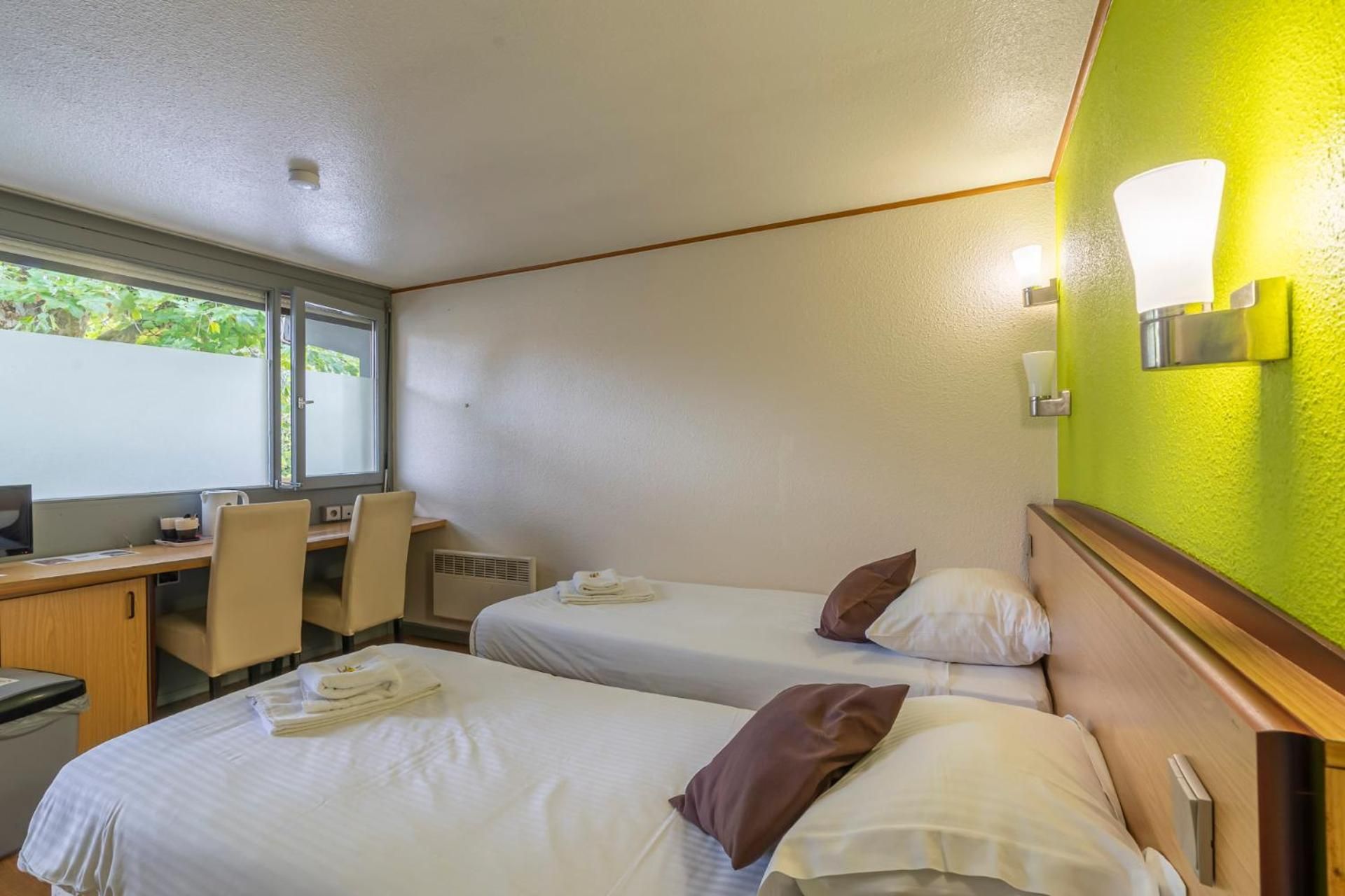 Sleep & Go Brugge Twin Room