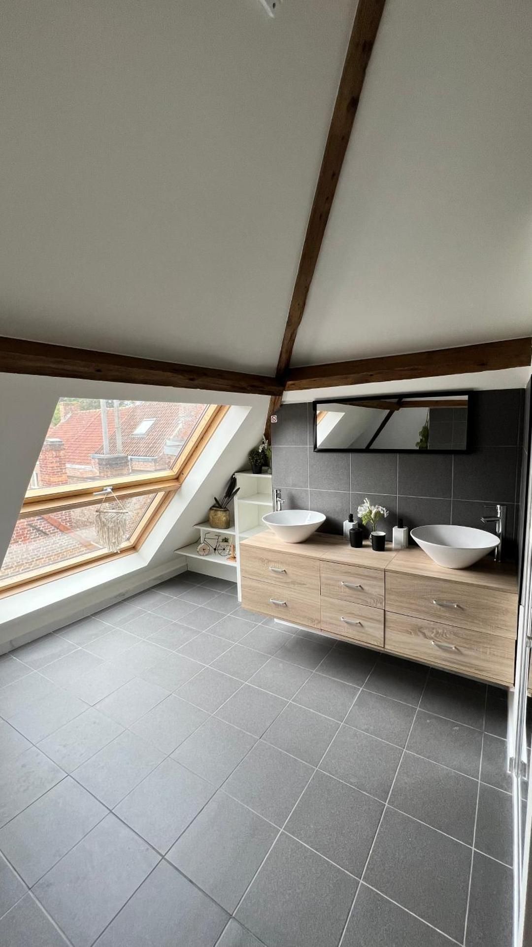 Quadruple Room with Private Bathroom