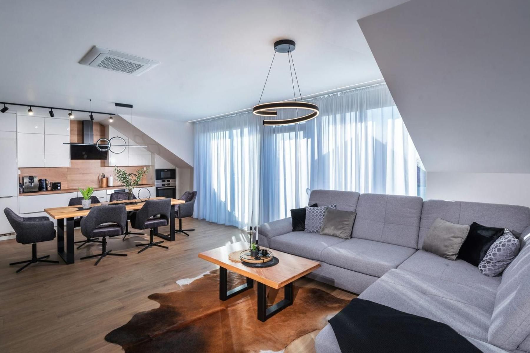 Three-Bedroom Apartment with Balcony