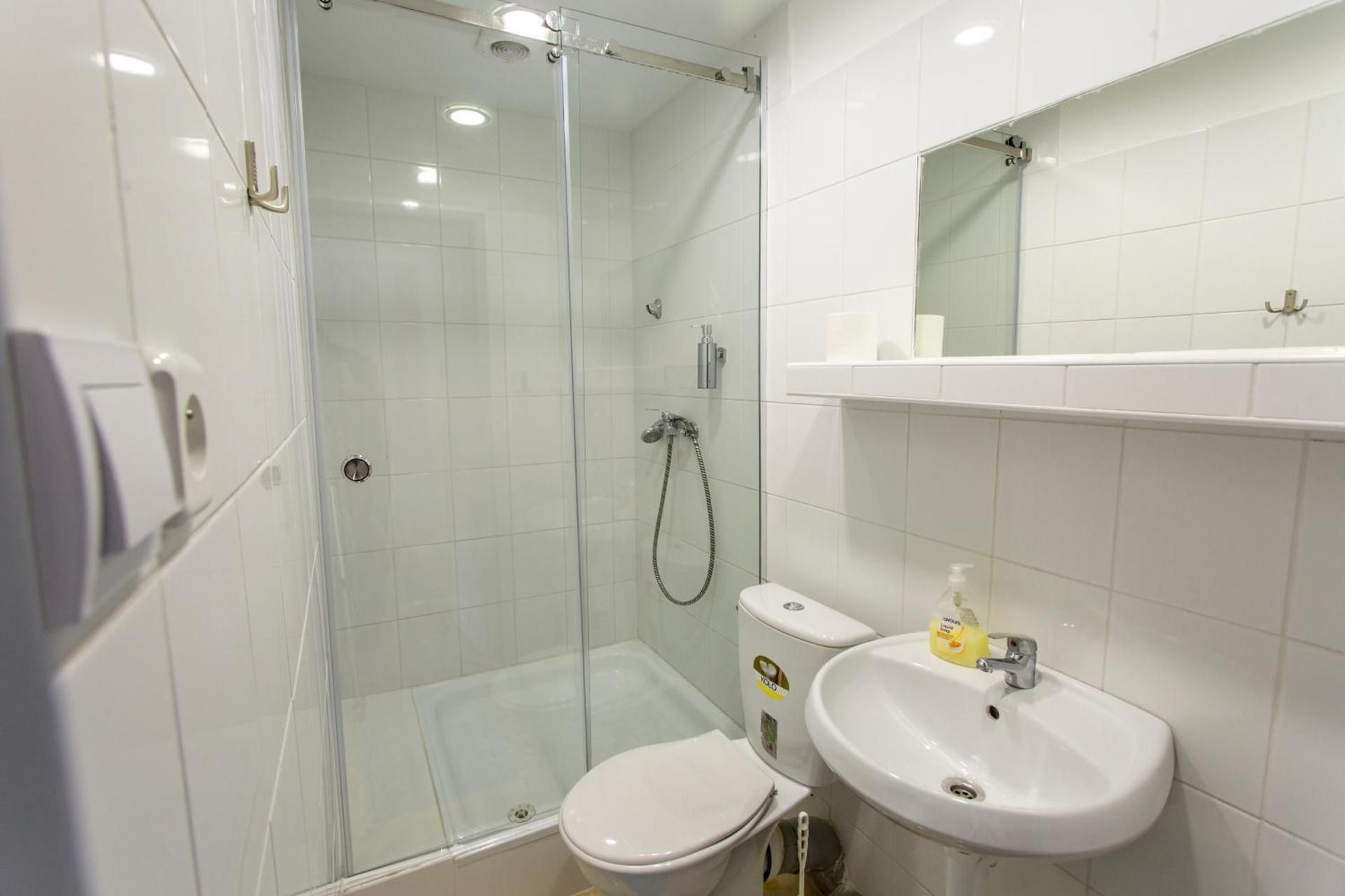 Twin Room with Private Bathroom