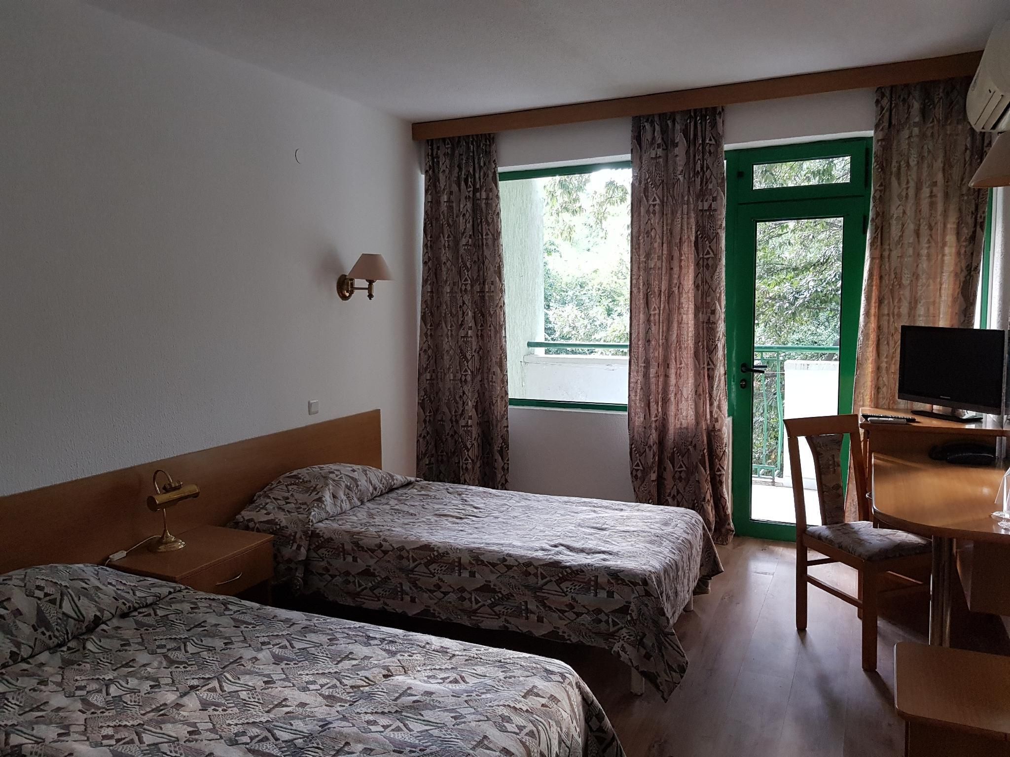 Economy Twin Room