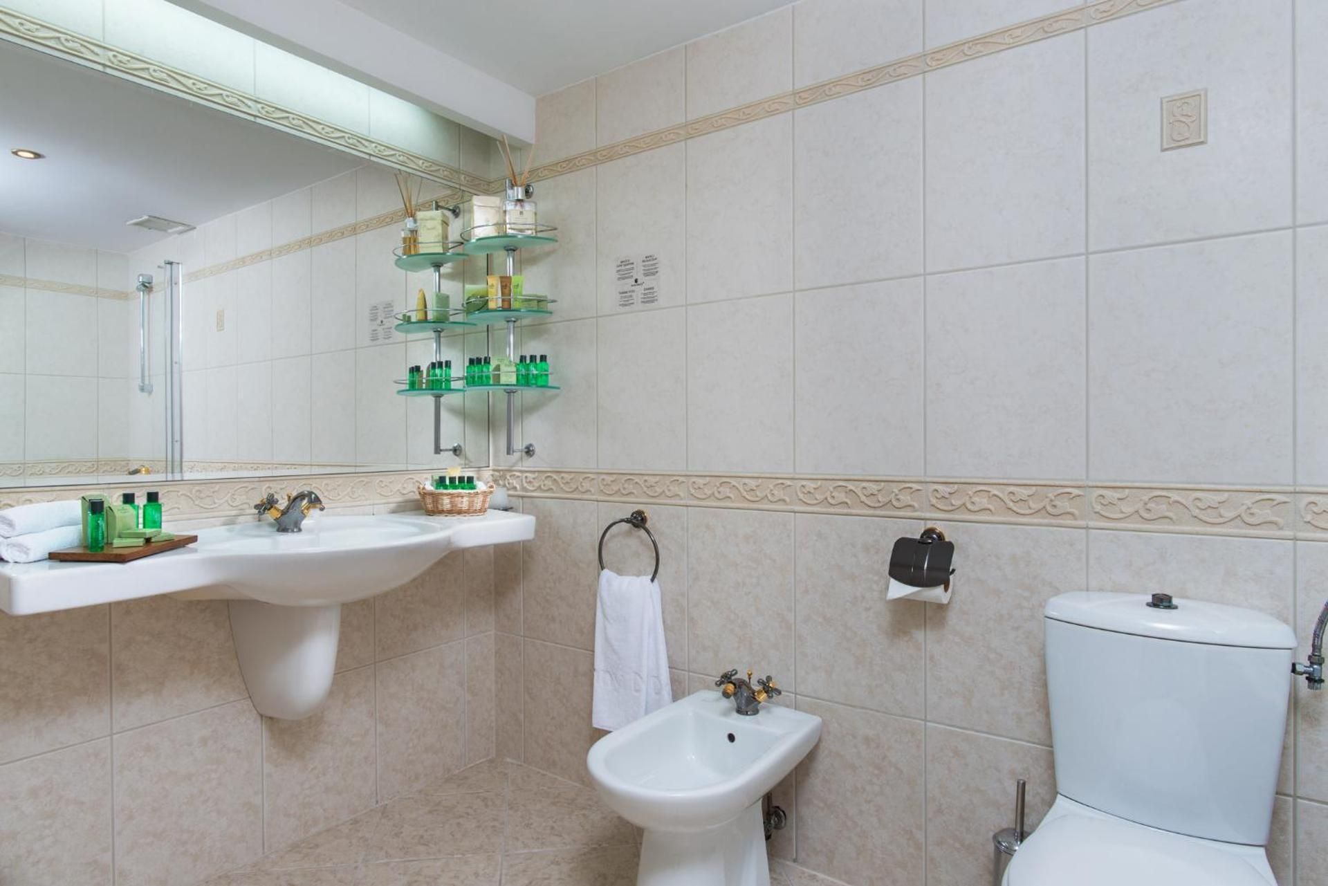 Deluxe Double Room with Balcony and Sea View (2 Adults)
