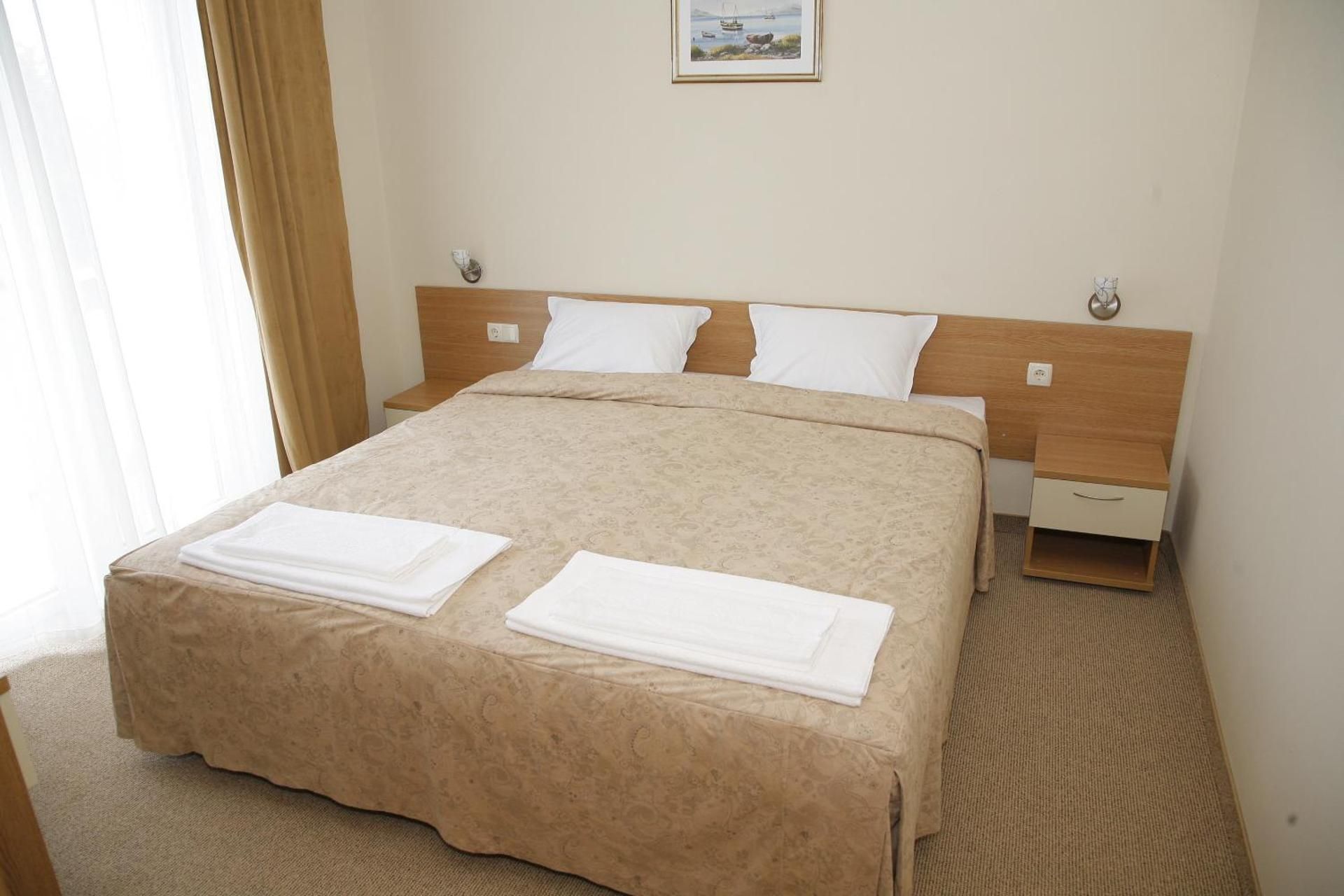 One-Bedroom Suite with Balcony and Sea View (2 Adults)