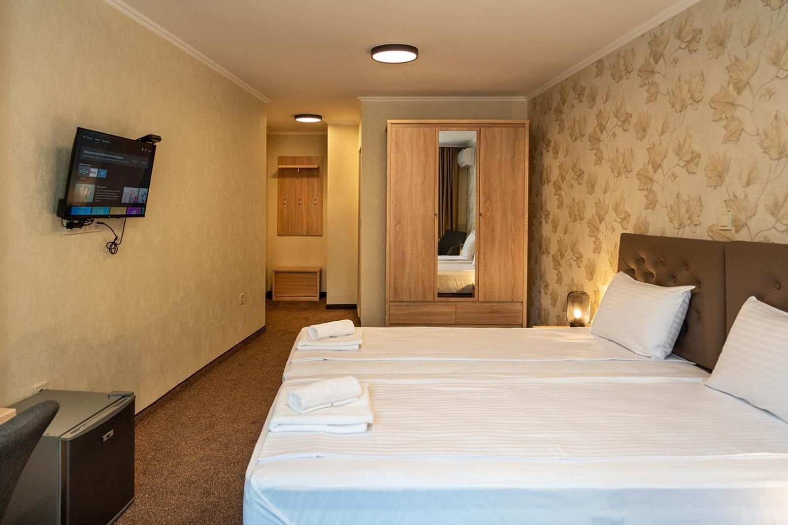 Large Twin Room