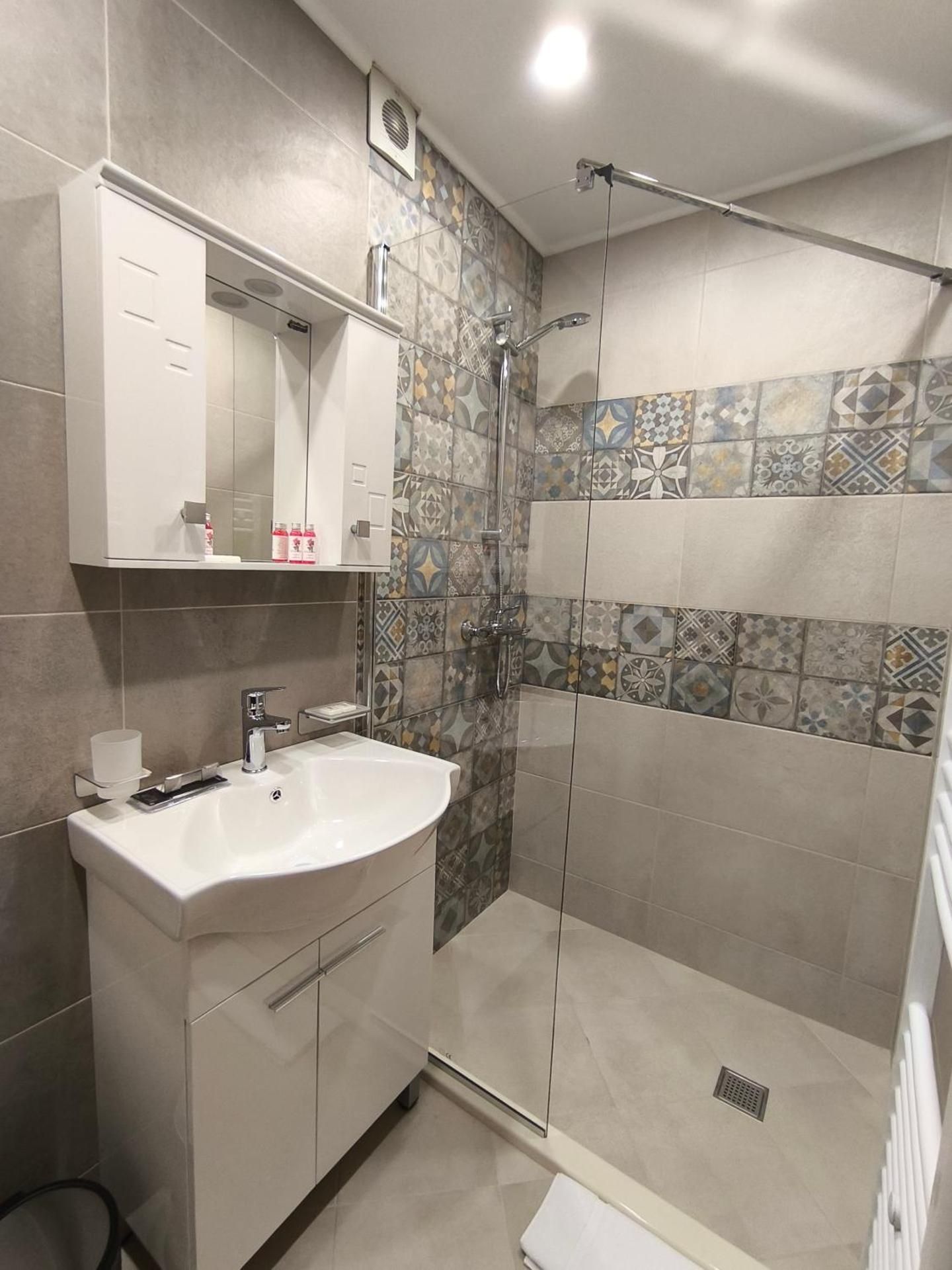 Large Double or Twin Room