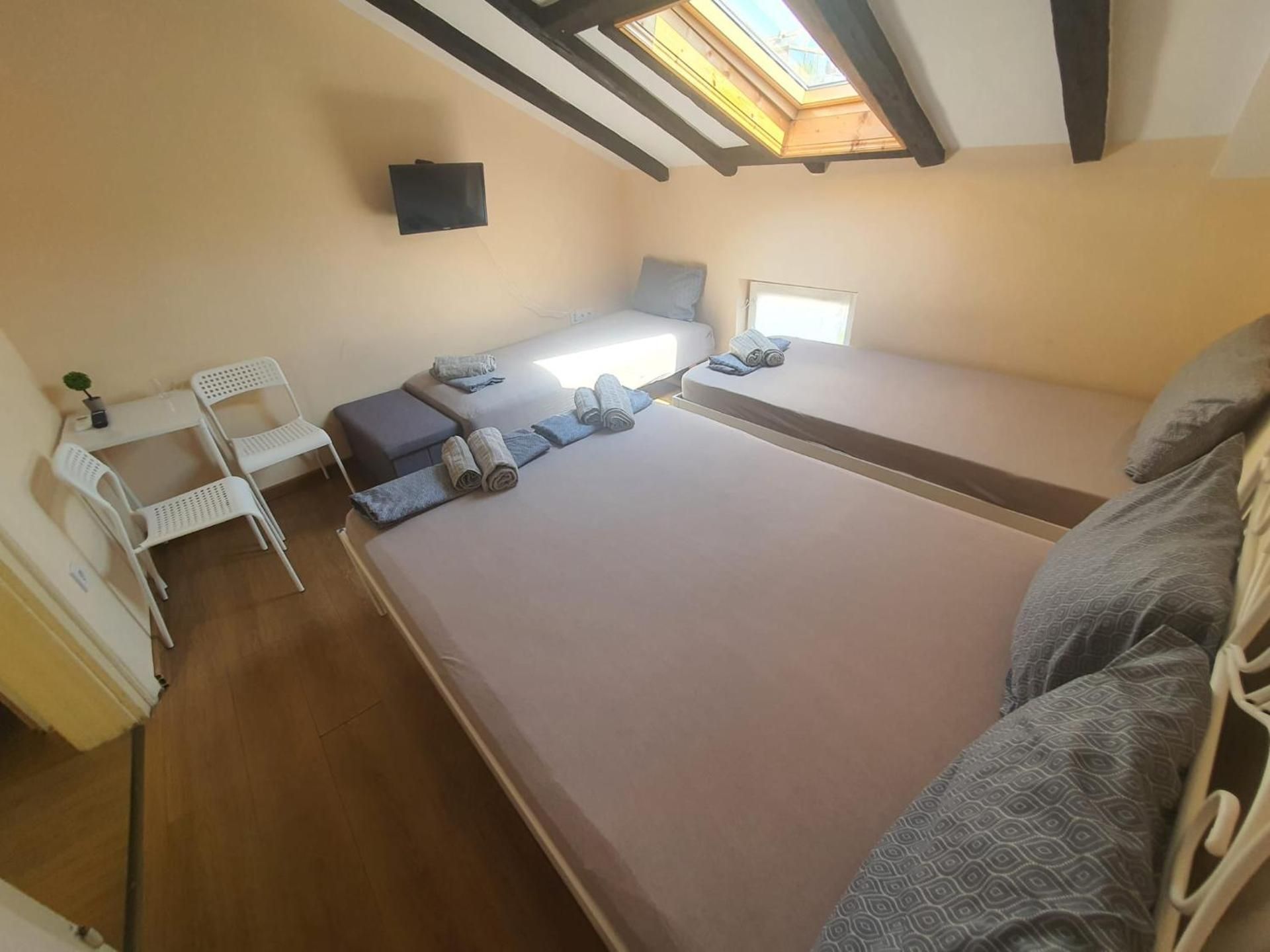 Triple Room with Private External Bathroom