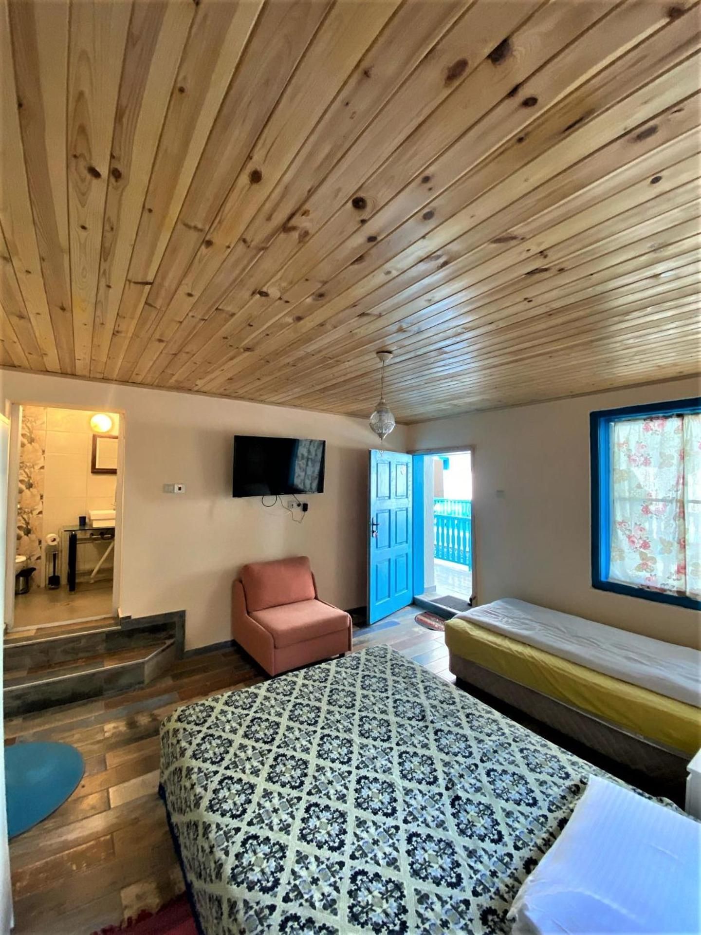 Triple Room with Bathroom