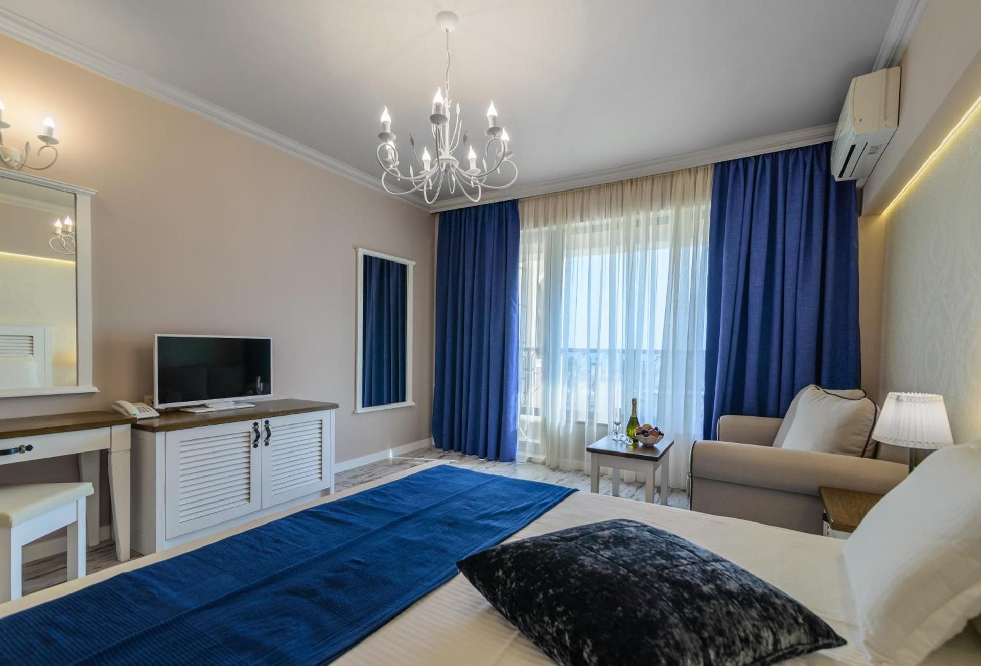 Double room with Central Sea view