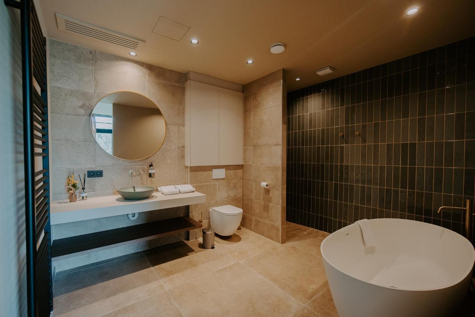 Deluxe Double Room with Bath