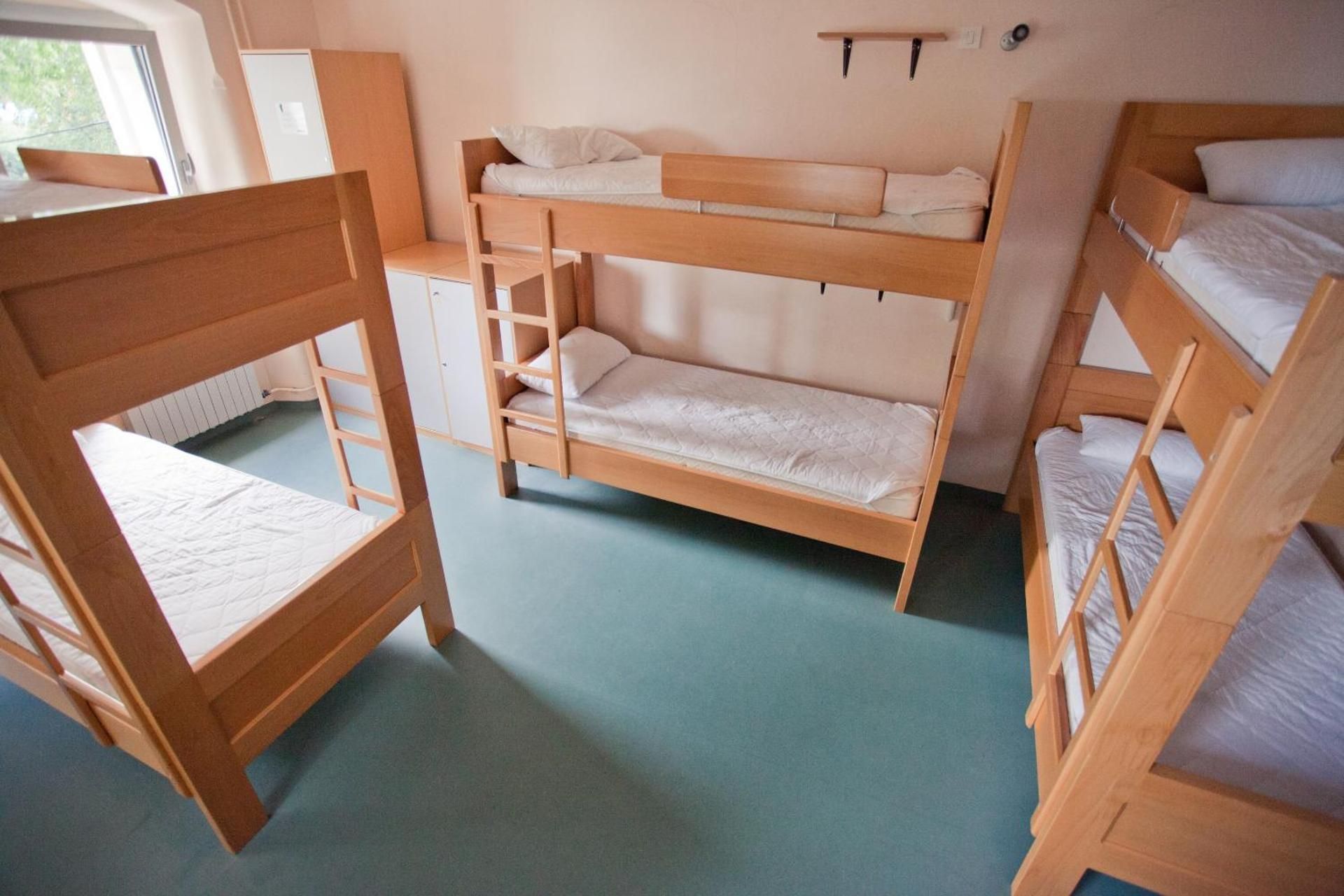 Bed in 8-Bed Mixed Dormitory Room