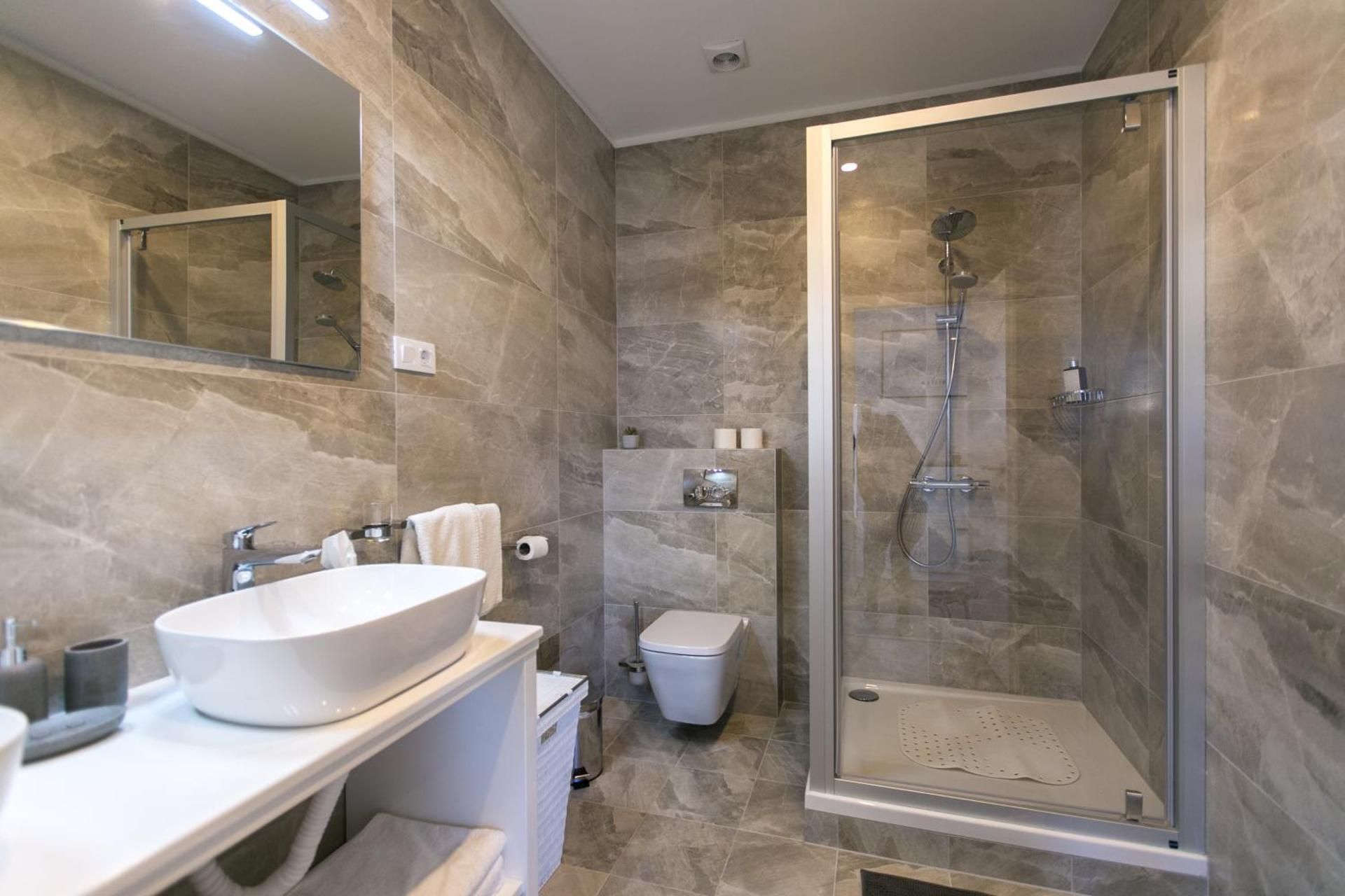 Superior One-Bedroom Apartment with Sea View