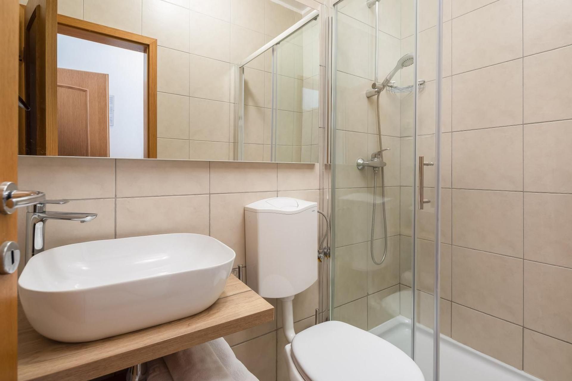 Superior One-Bedroom Apartment with Balcony