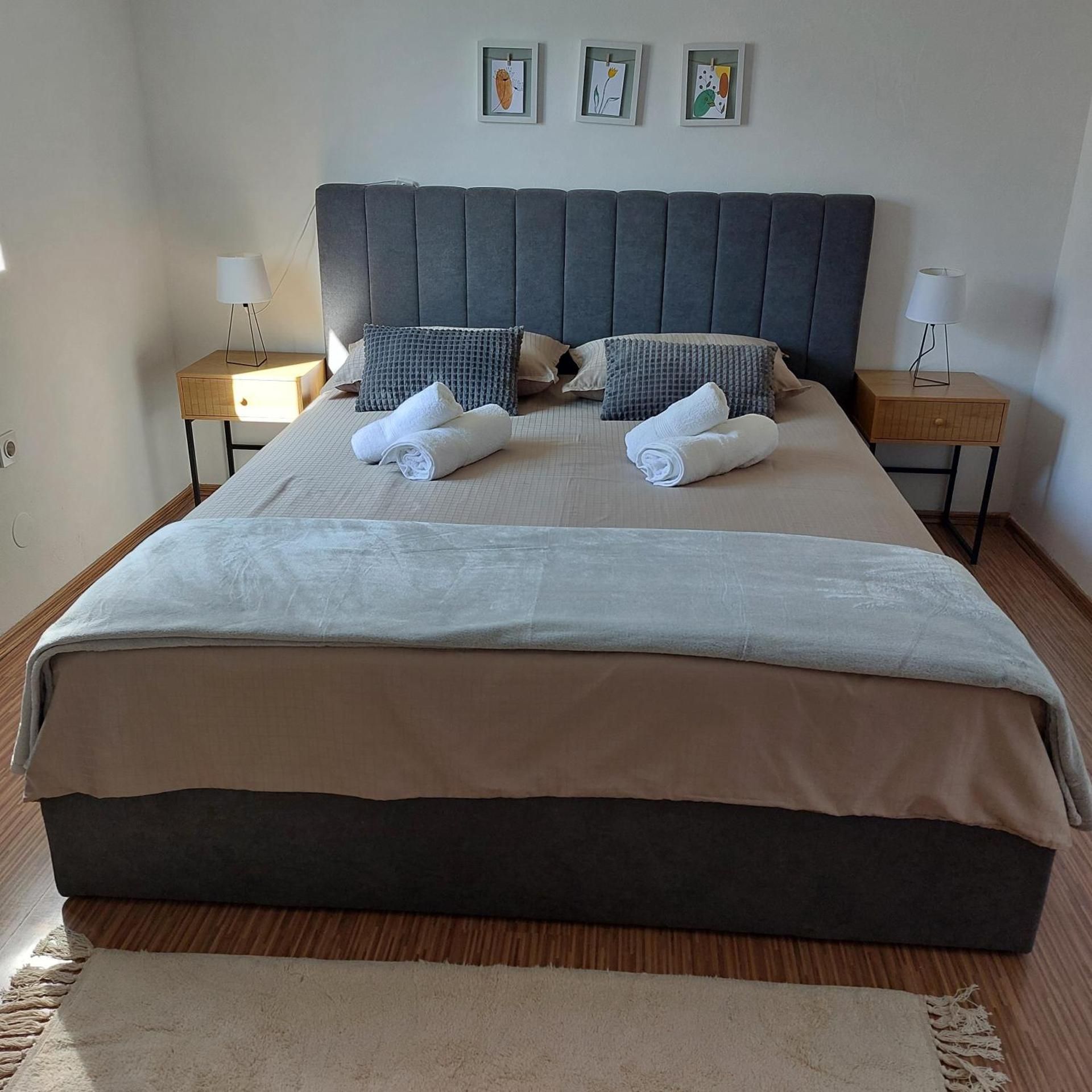One-Bedroom Apartment with Terrace (4 Adults)