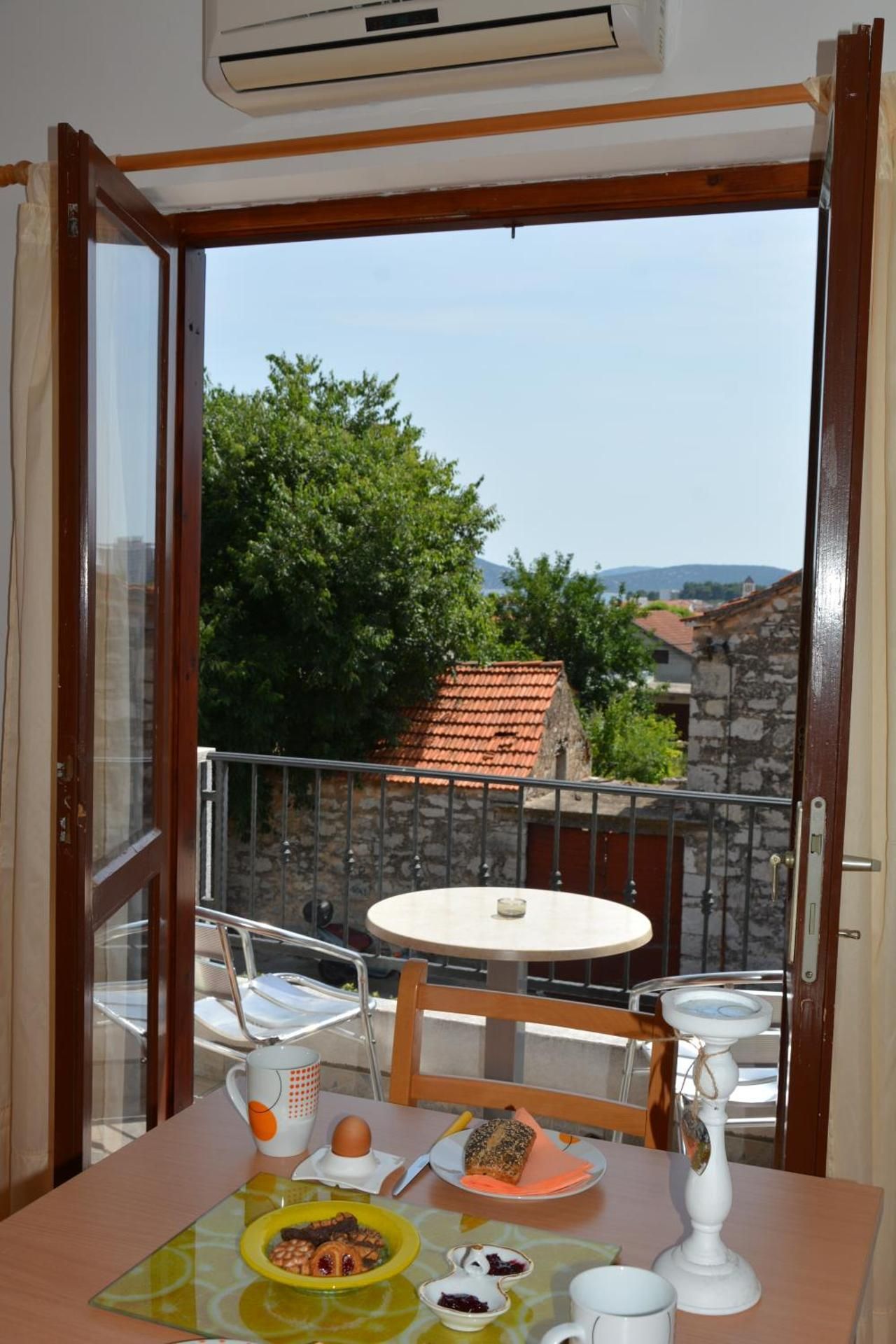 Studio with Balcony