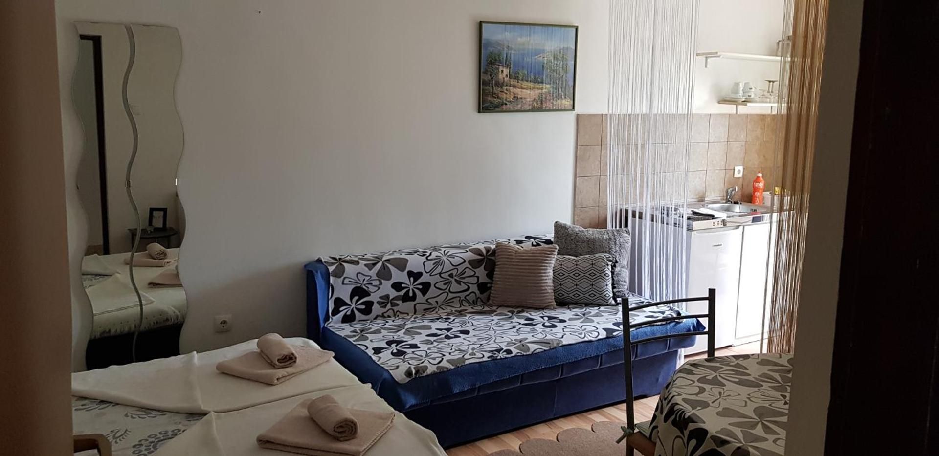 Studio Apartment with Balcony