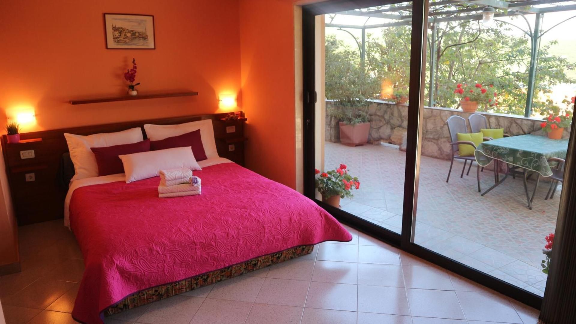 Two-Bedroom Apartment with Terrace and Sea View