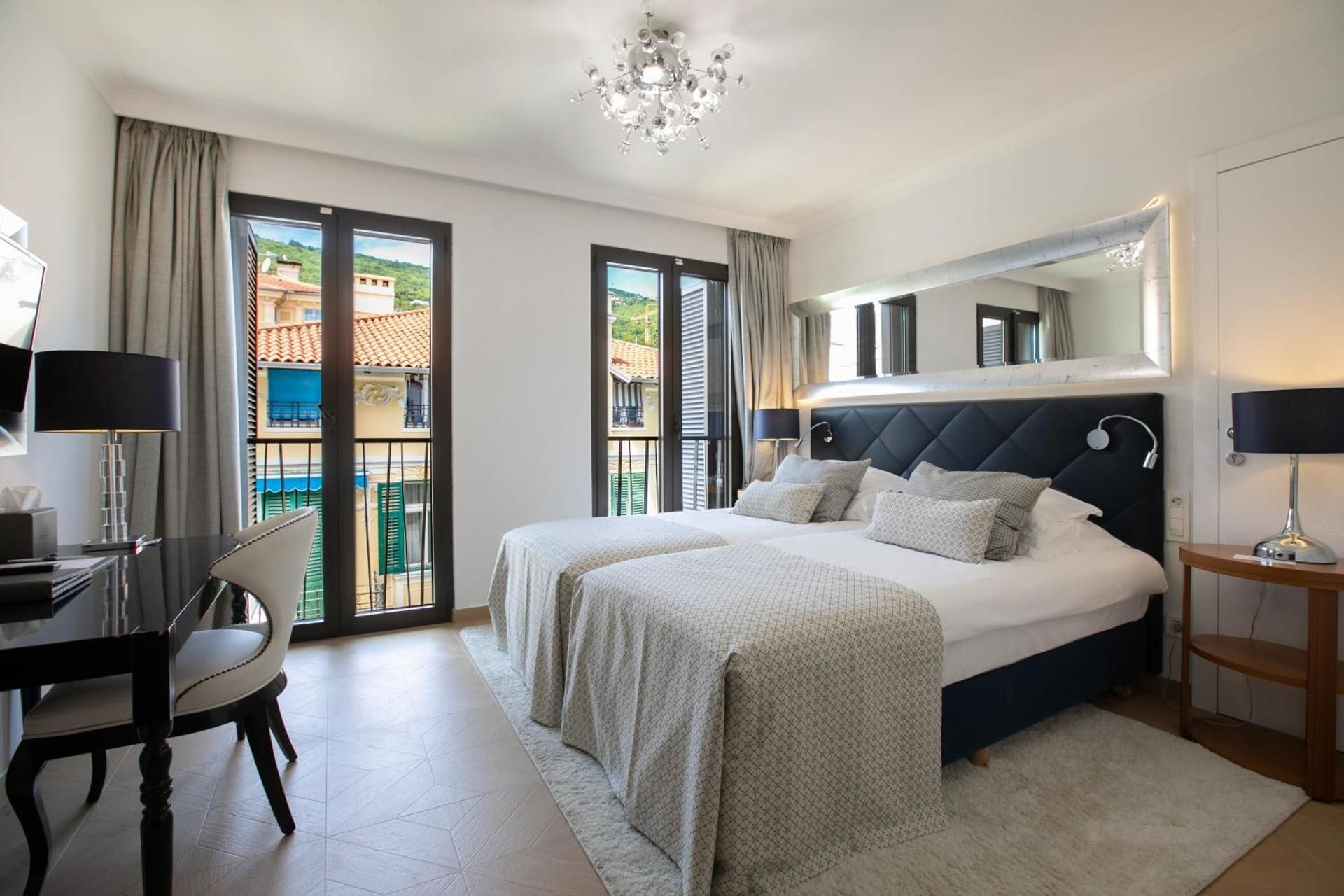 Deluxe Double or Twin Room with Garden View