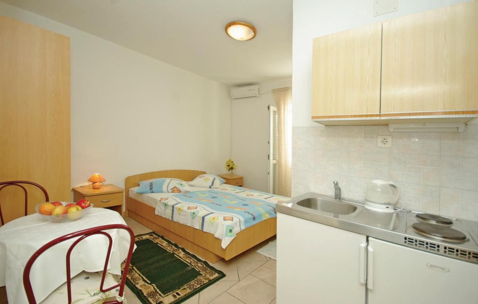 White Hill Studio-Apartments