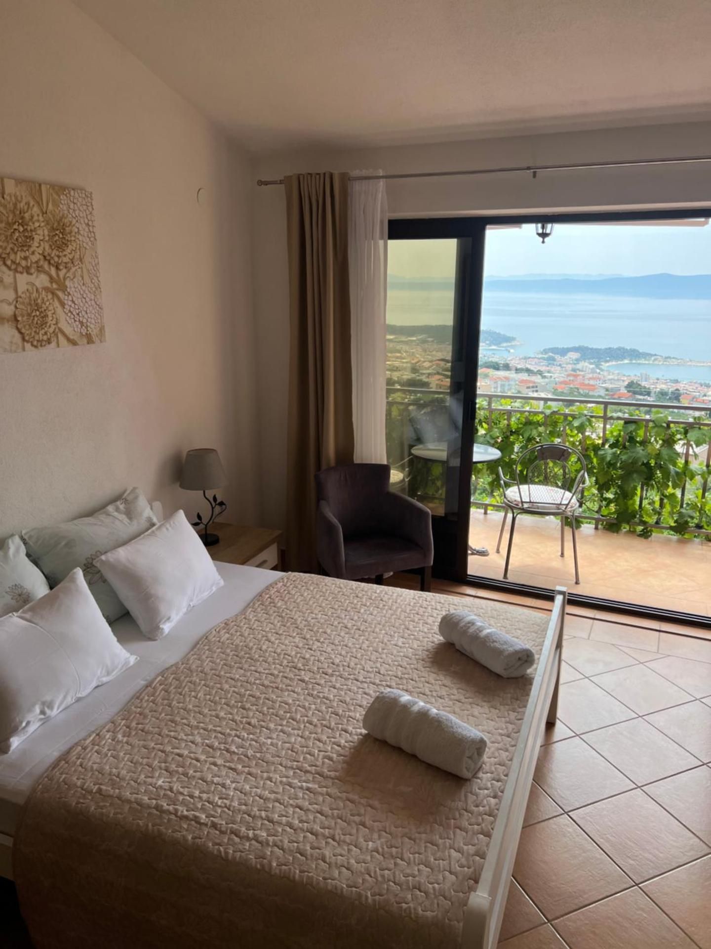 Studio Apartment with Sea View