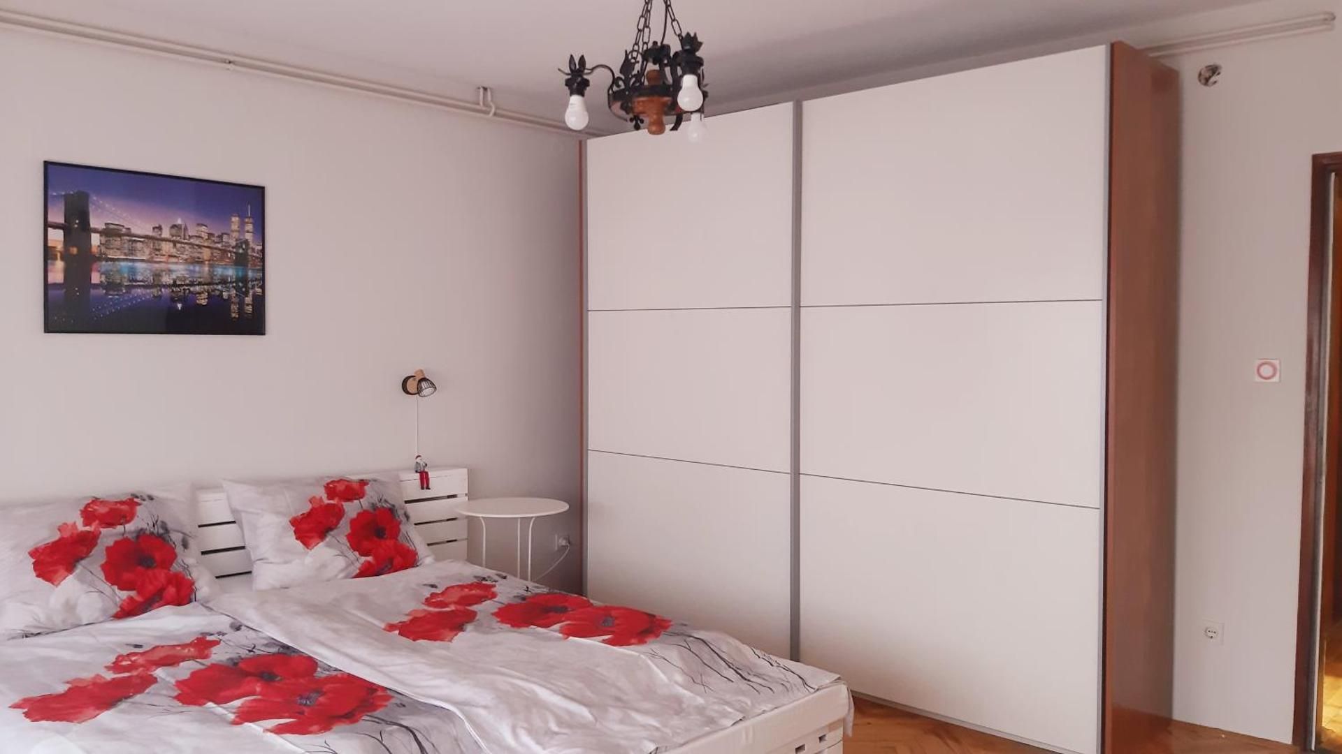 Rooms & Apartments Amelee