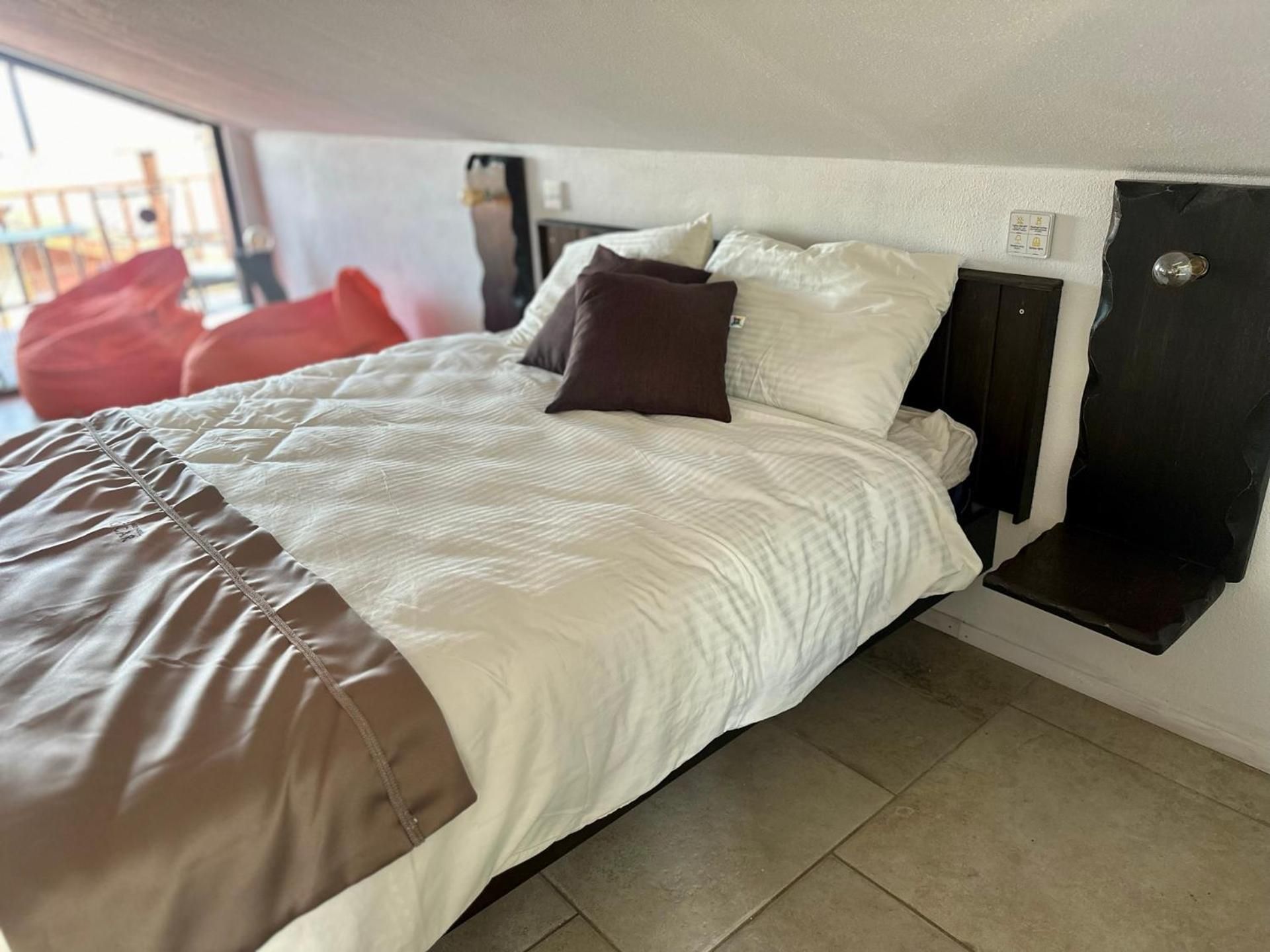 King Studio with Sofa Bed