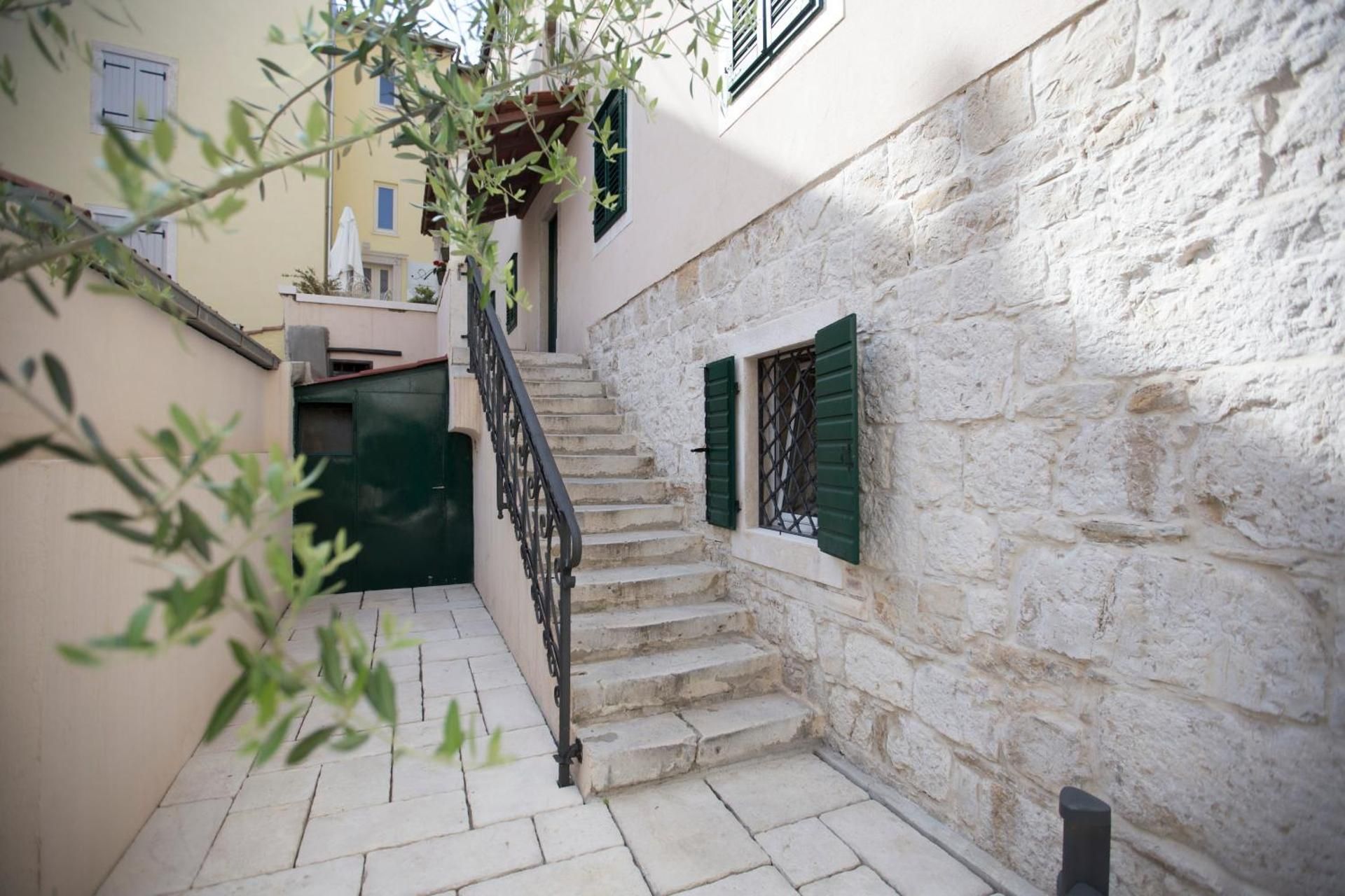 Guest House Paradise